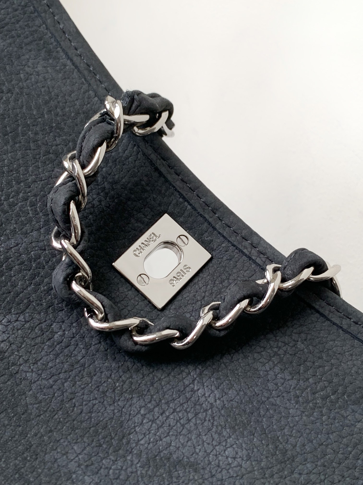 CHANEL Shopping Bag 34x25x10cm