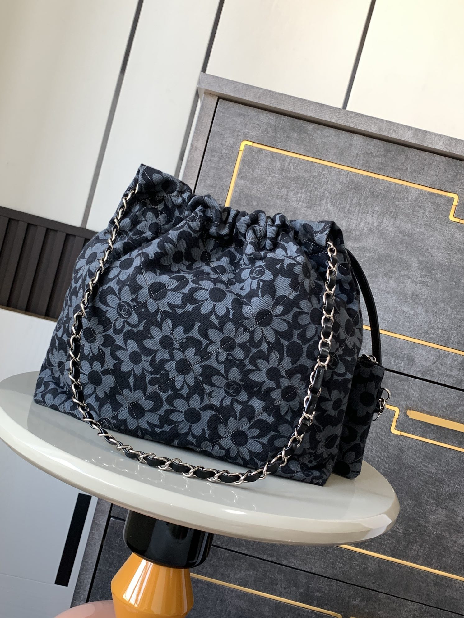 CHANEL 22 HANDBAG 35×37×7cm