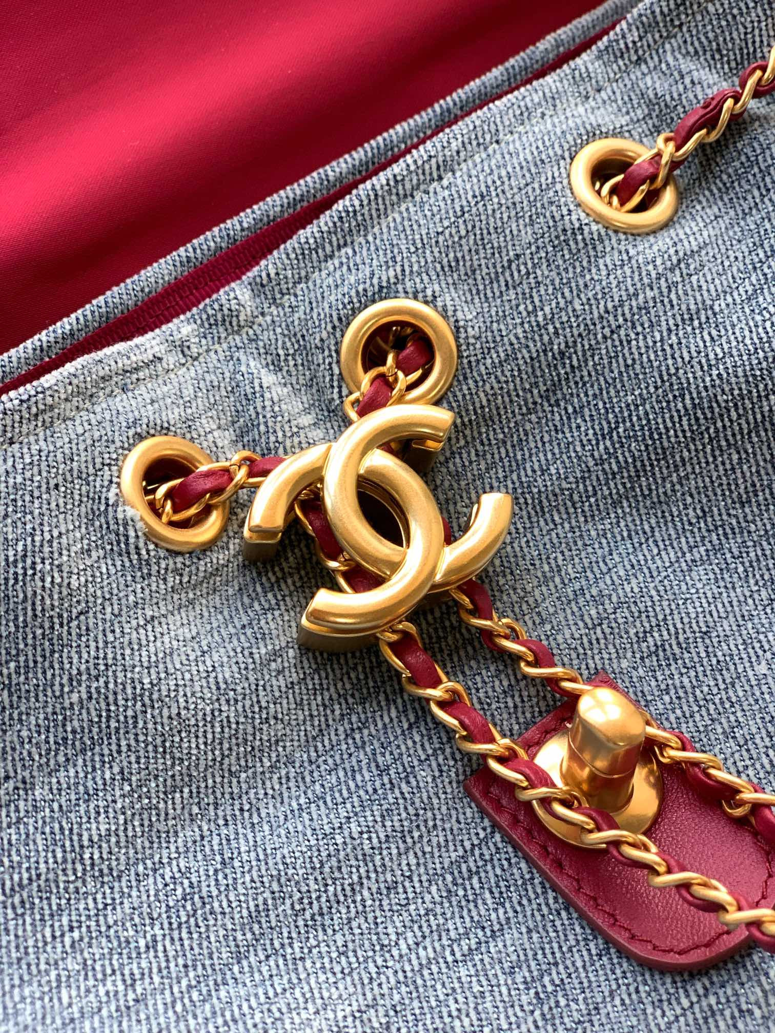 CHANEL Salzburg Backpack 29x29x12cm