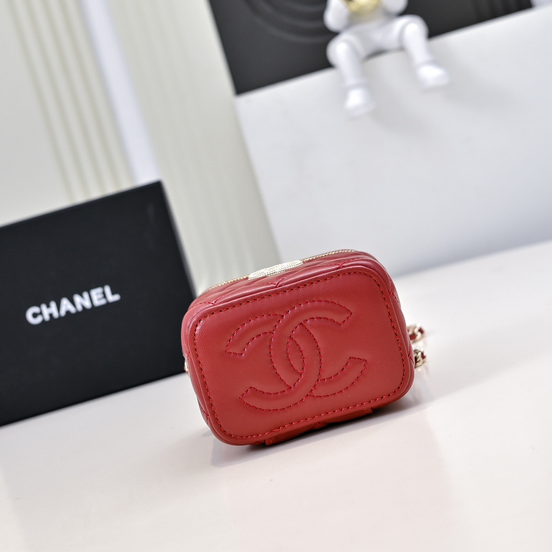 CHANEL Small Vanity with Chain 8.5x11x7cm