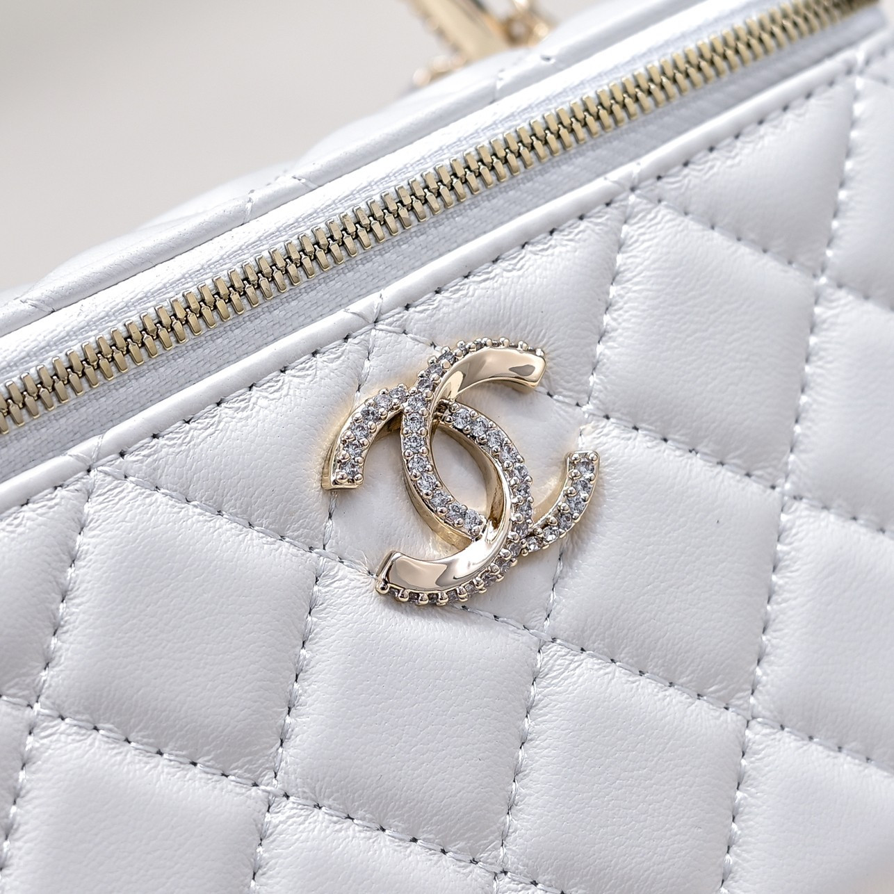 Chanel Clutch With Chain 17cm