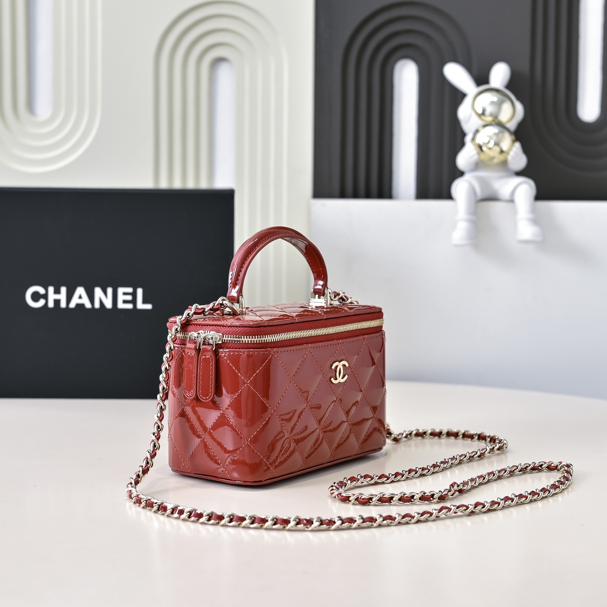 Chanel Long Vanity with chain 16.5x10x8cm