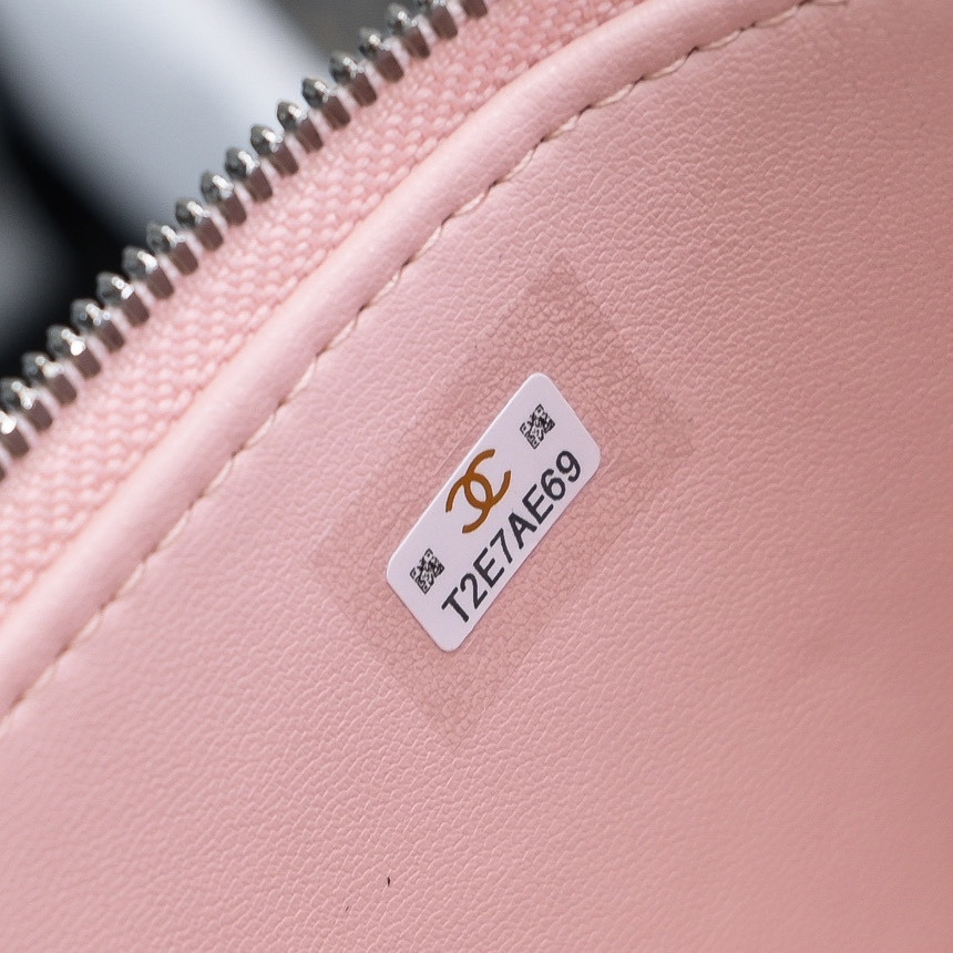 Chanel Clutch With Chain 17x10x8cm