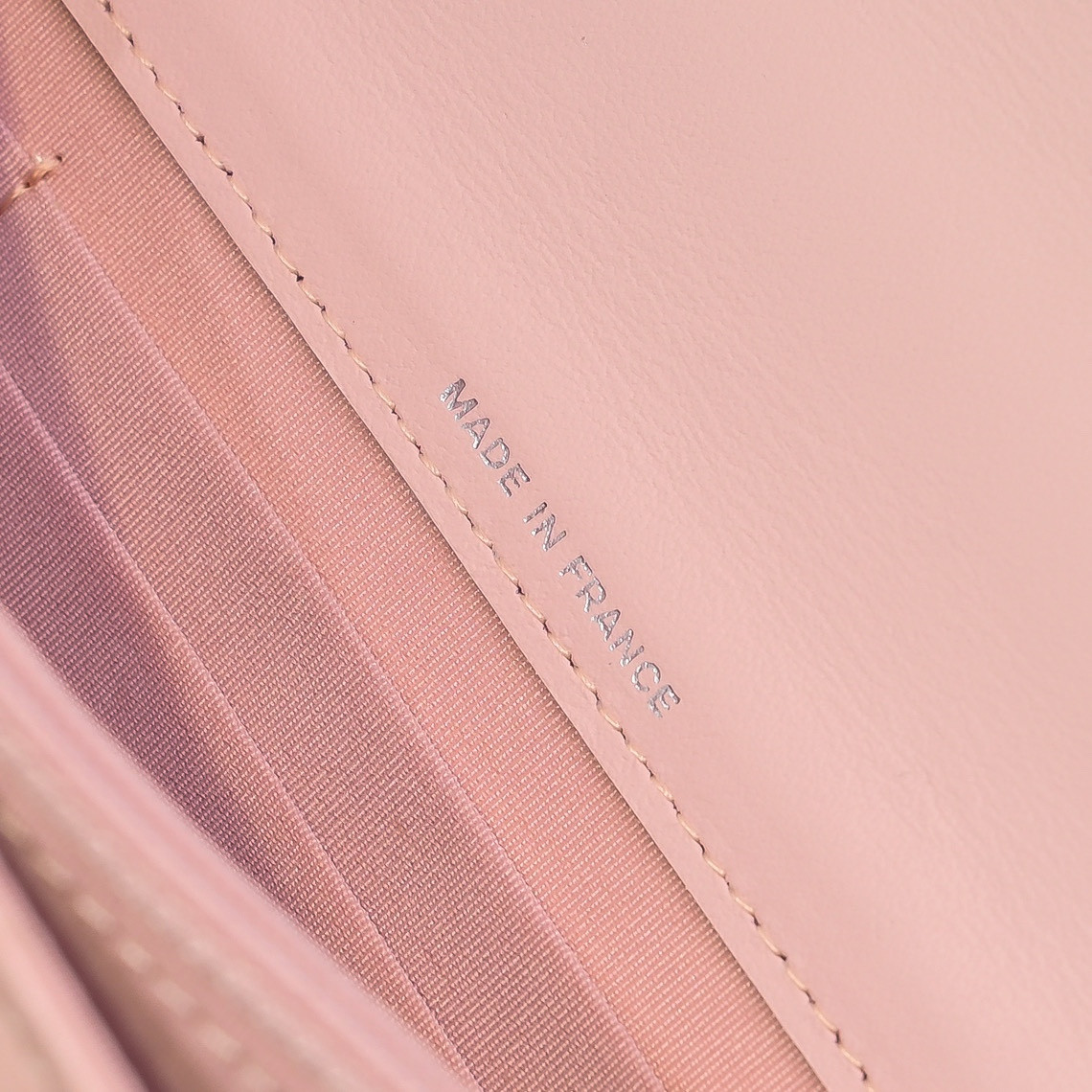 Chanel Clutch With Chain 18.5x11x6cm