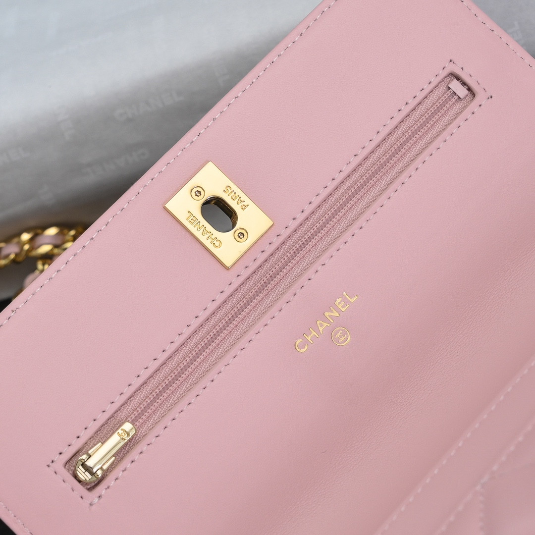 Chanel Clutch With Chain 19cm