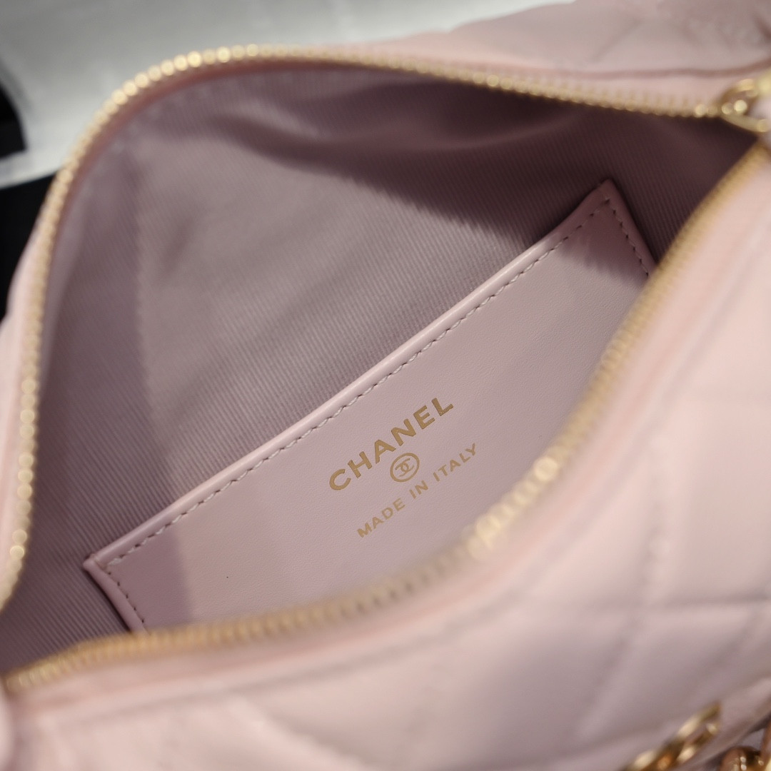 Chanel Clutch 18x17x8cm