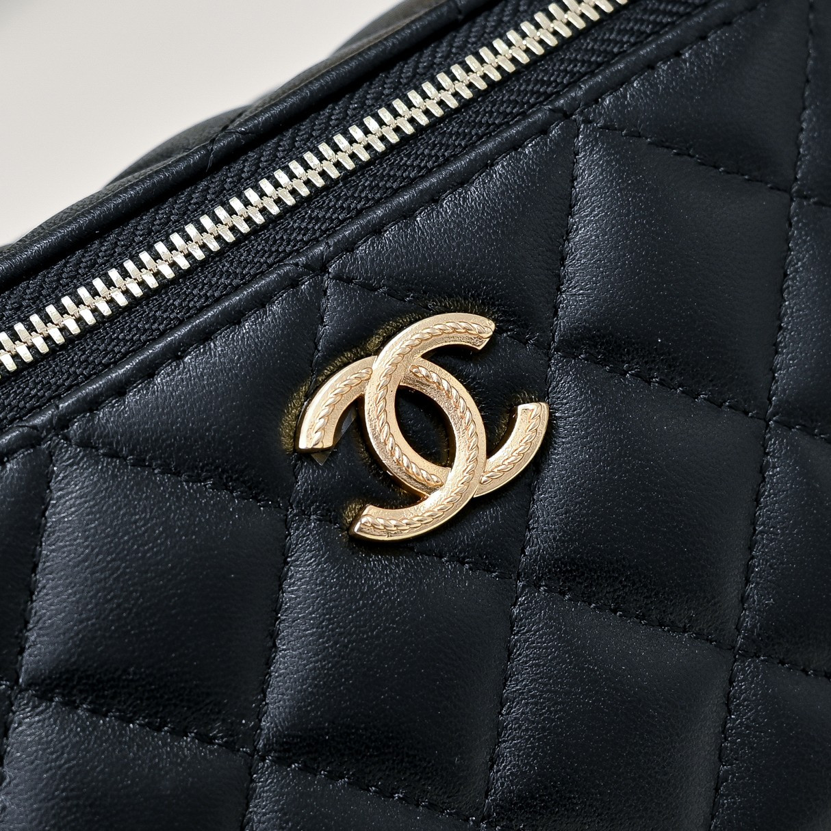 Chanel Clutch With Chain 17cm
