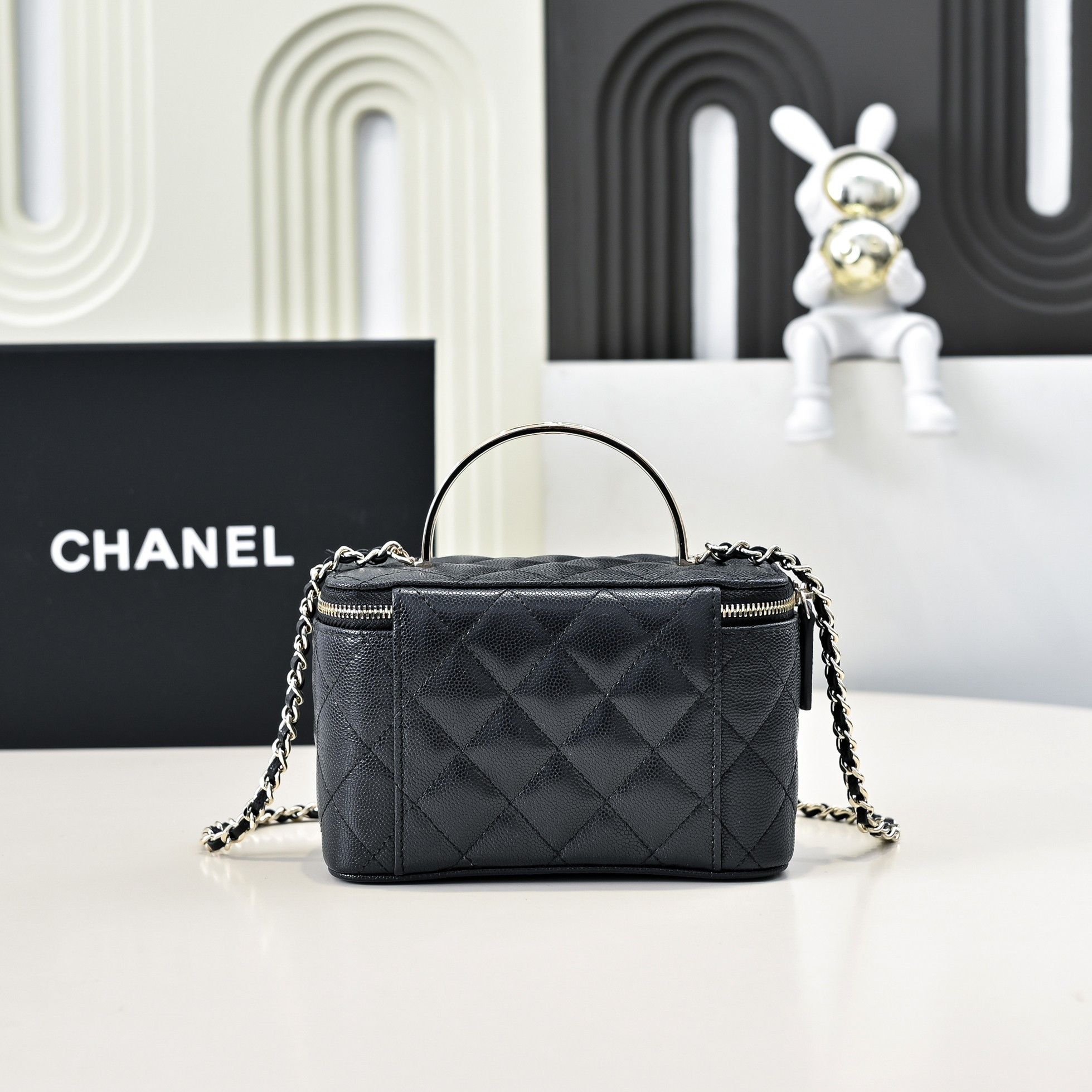 Chanel Clutch With Chain 10x16x8cm