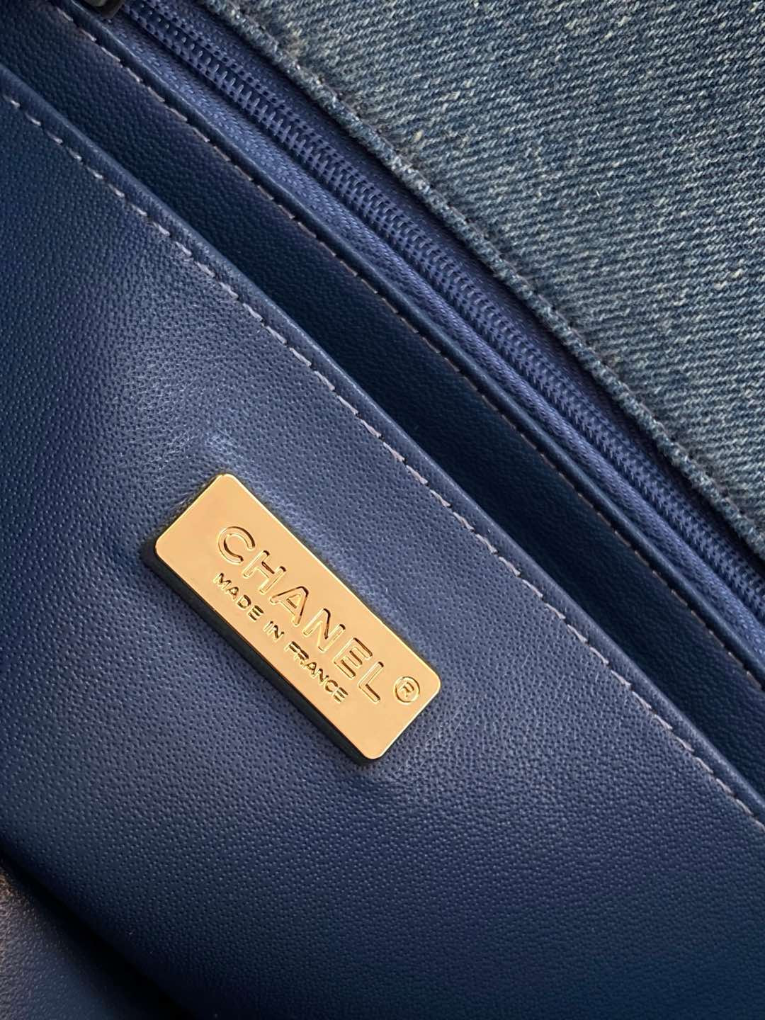 Chanel Mini CF vintage 20cm