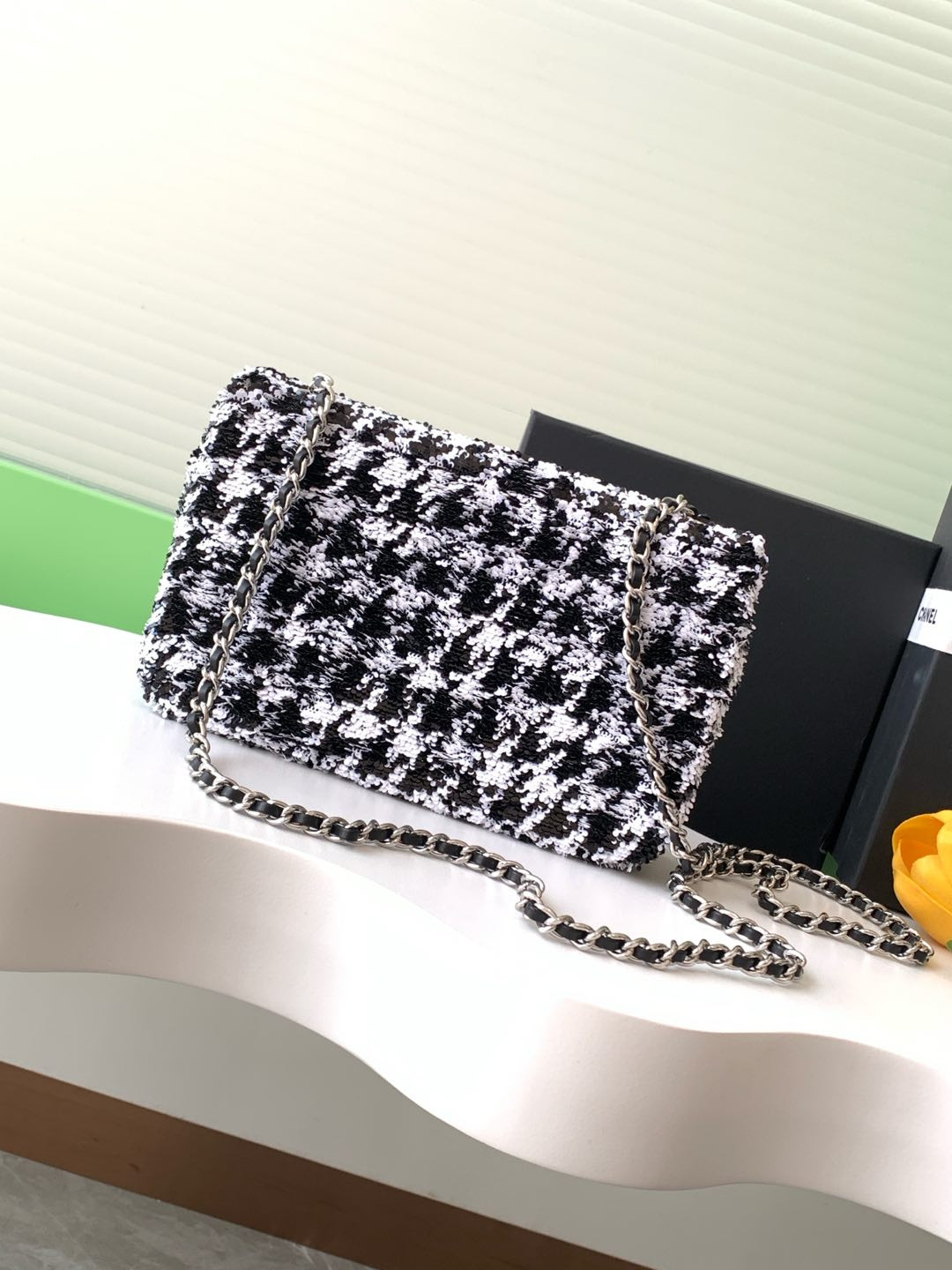 Chanel Flap Bag 14x22x7cm