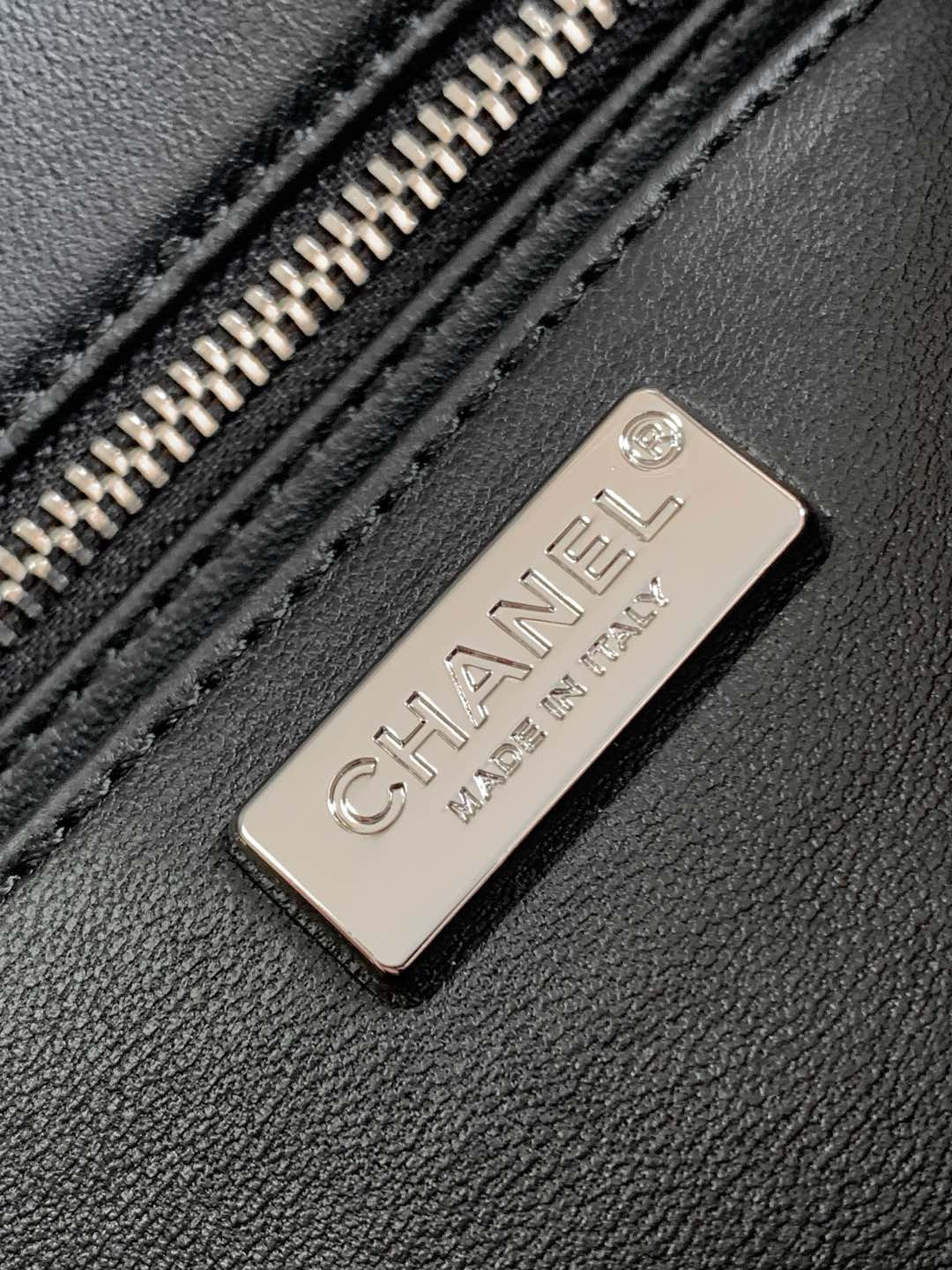 Chanel Flap Bag 14x22x7cm