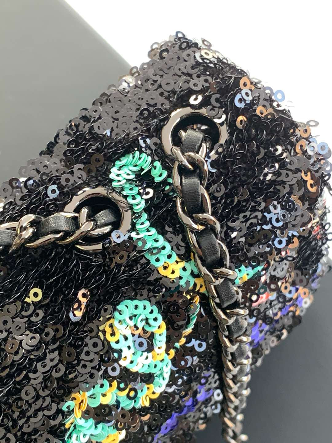 Chanel Flap Bag 14x21x8cm