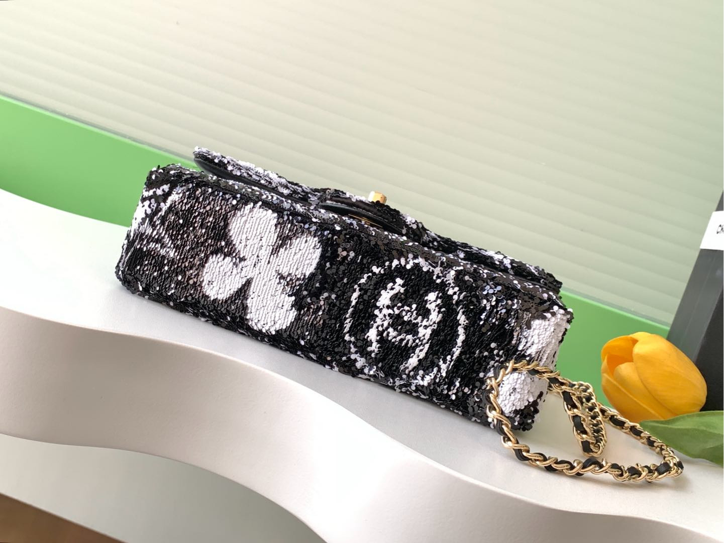 Chanel Flap Bag 14x21x8cm