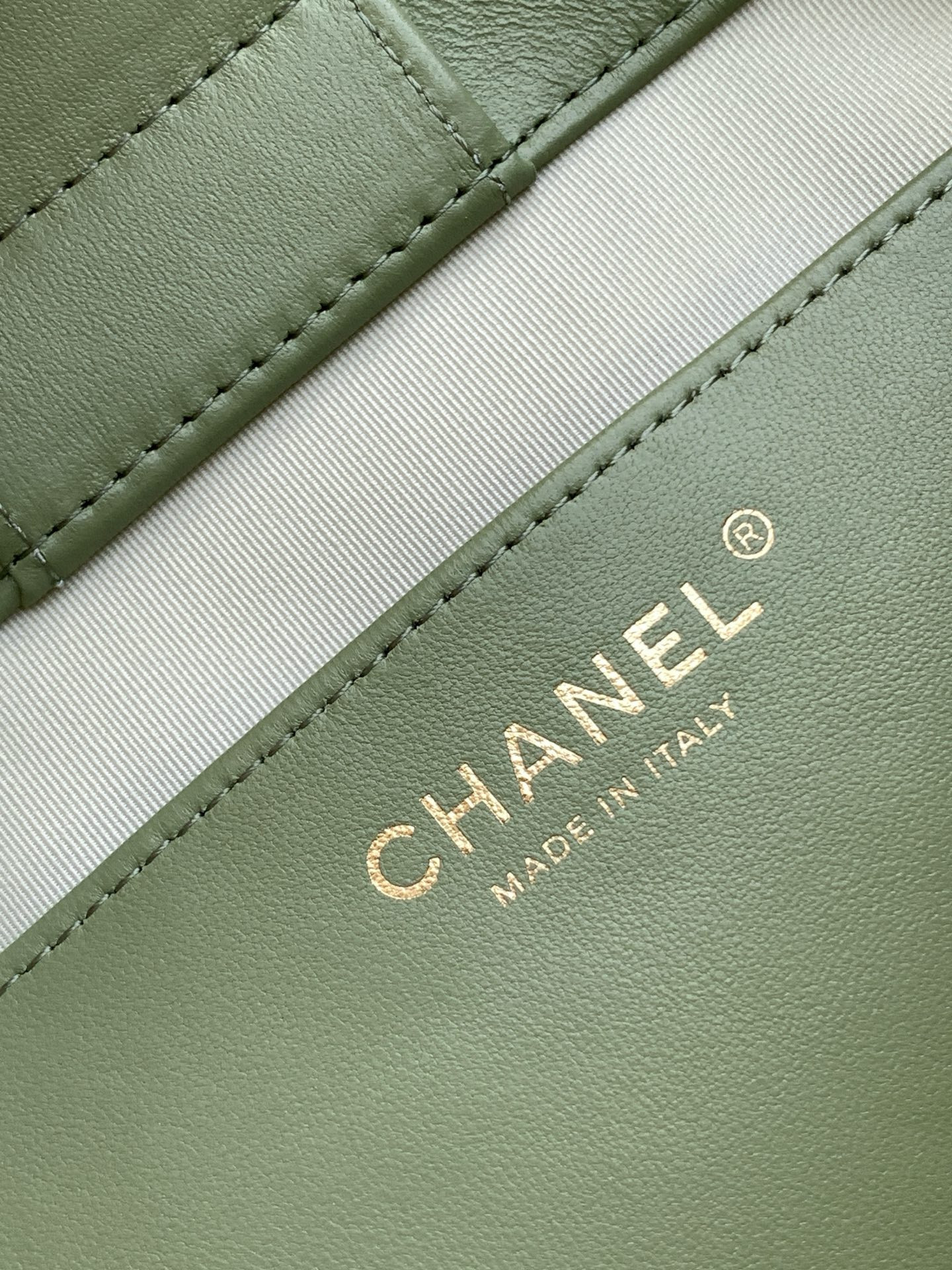 Chanel shopping bag hobo 26x31x13cm