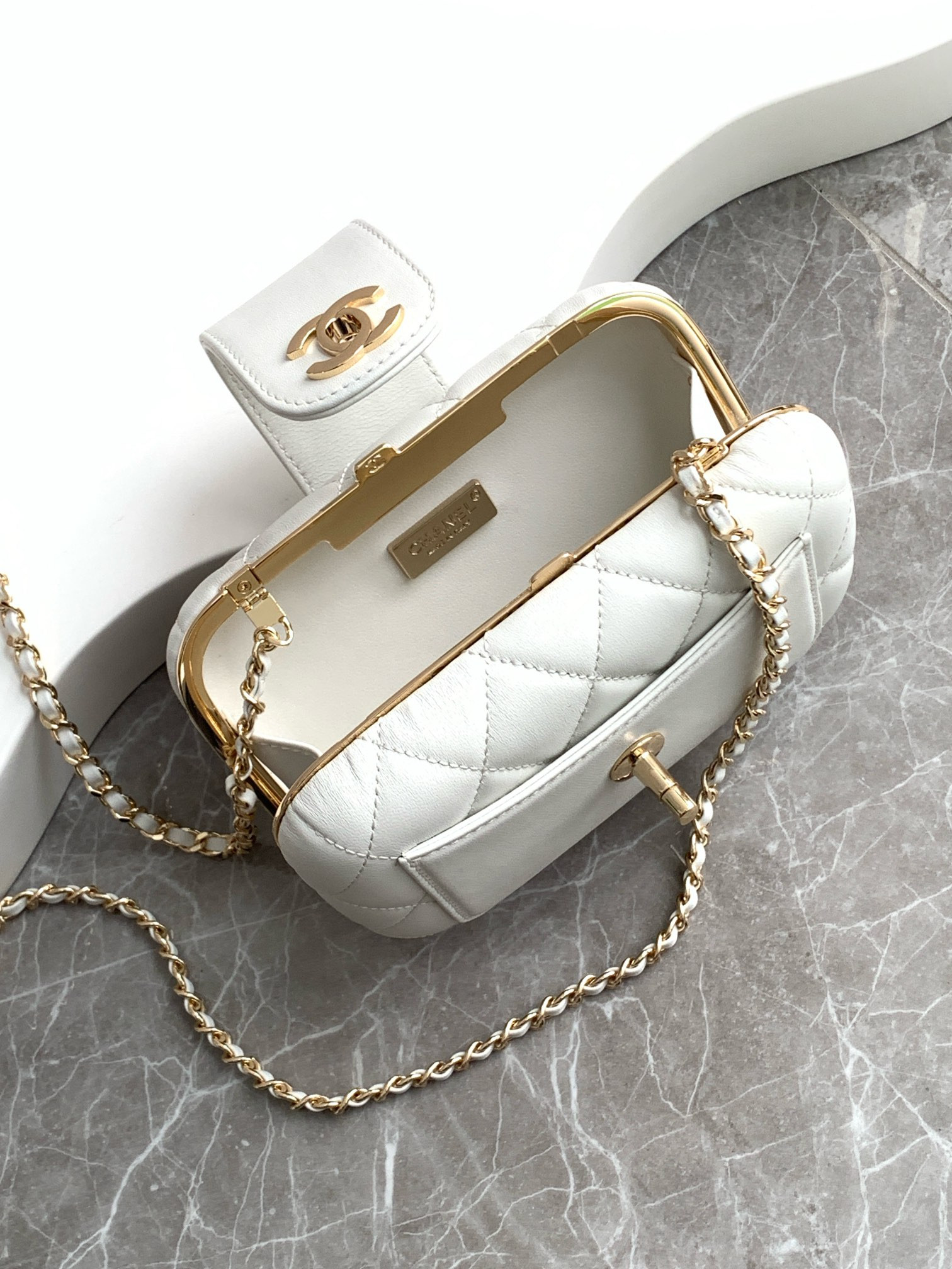 Chanel Clip Bag 13x18x5cm