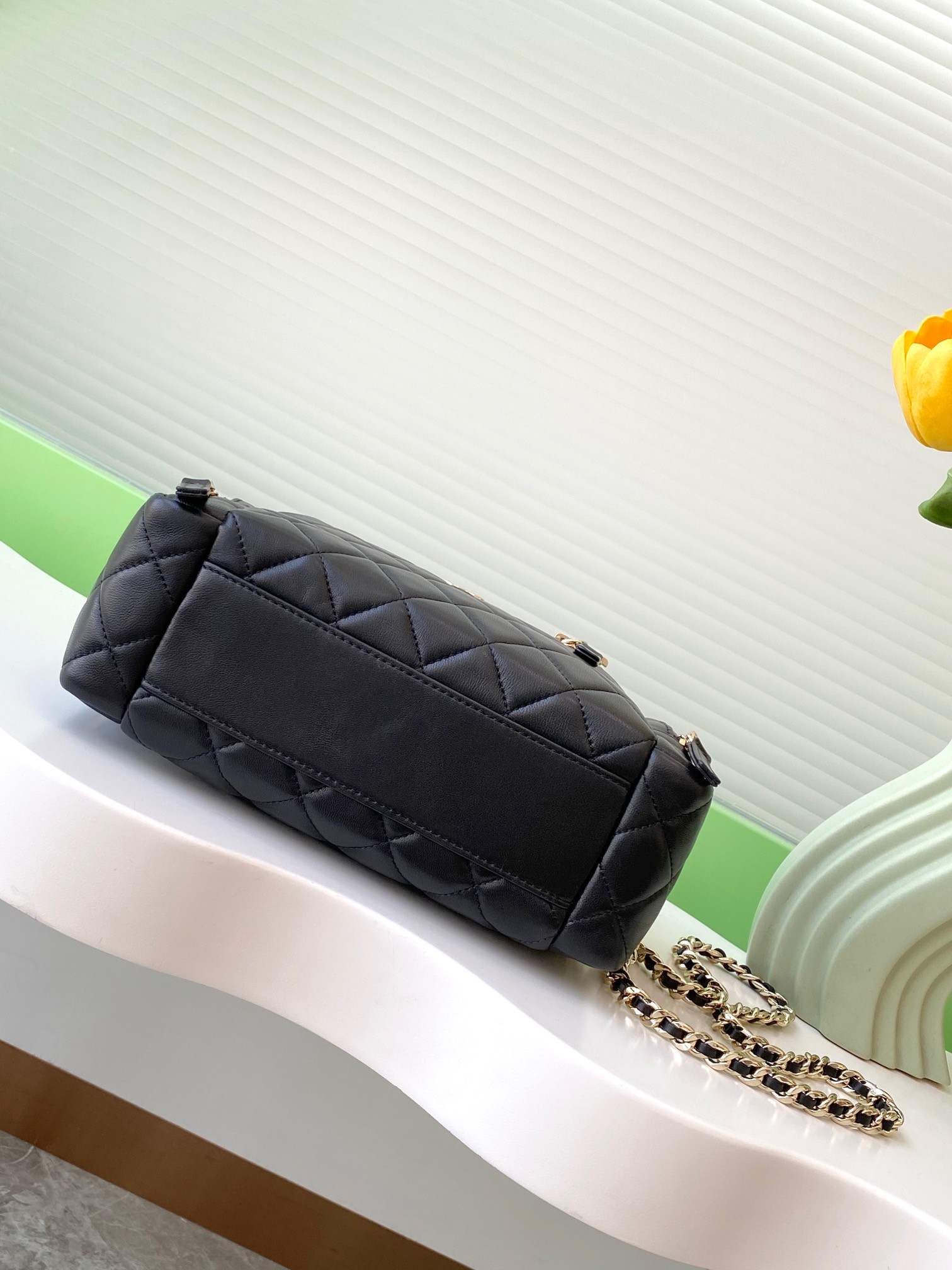 Chanel Vanity Case 14x23x9cm