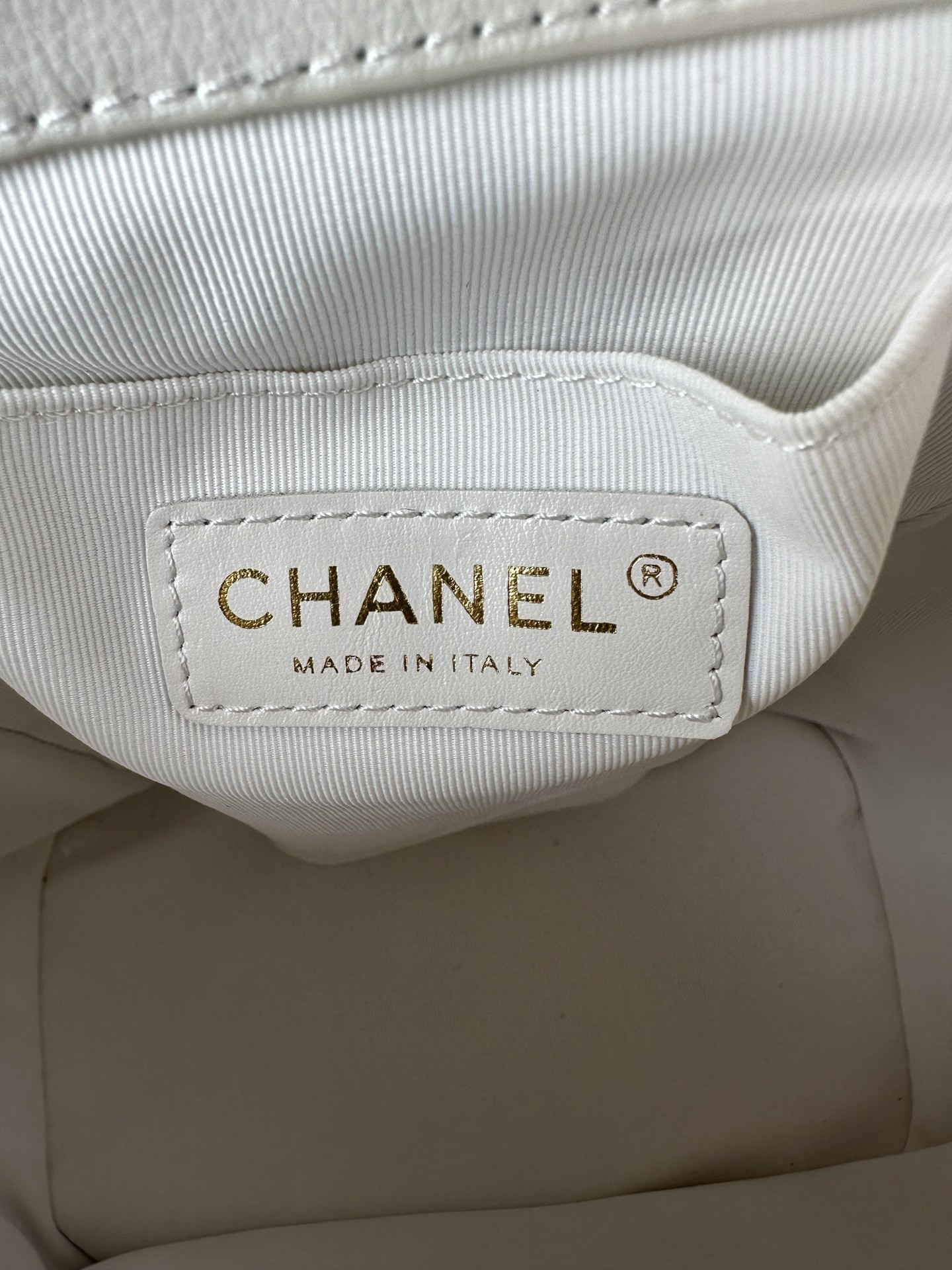 Chanel Backpack 23x21x13cm