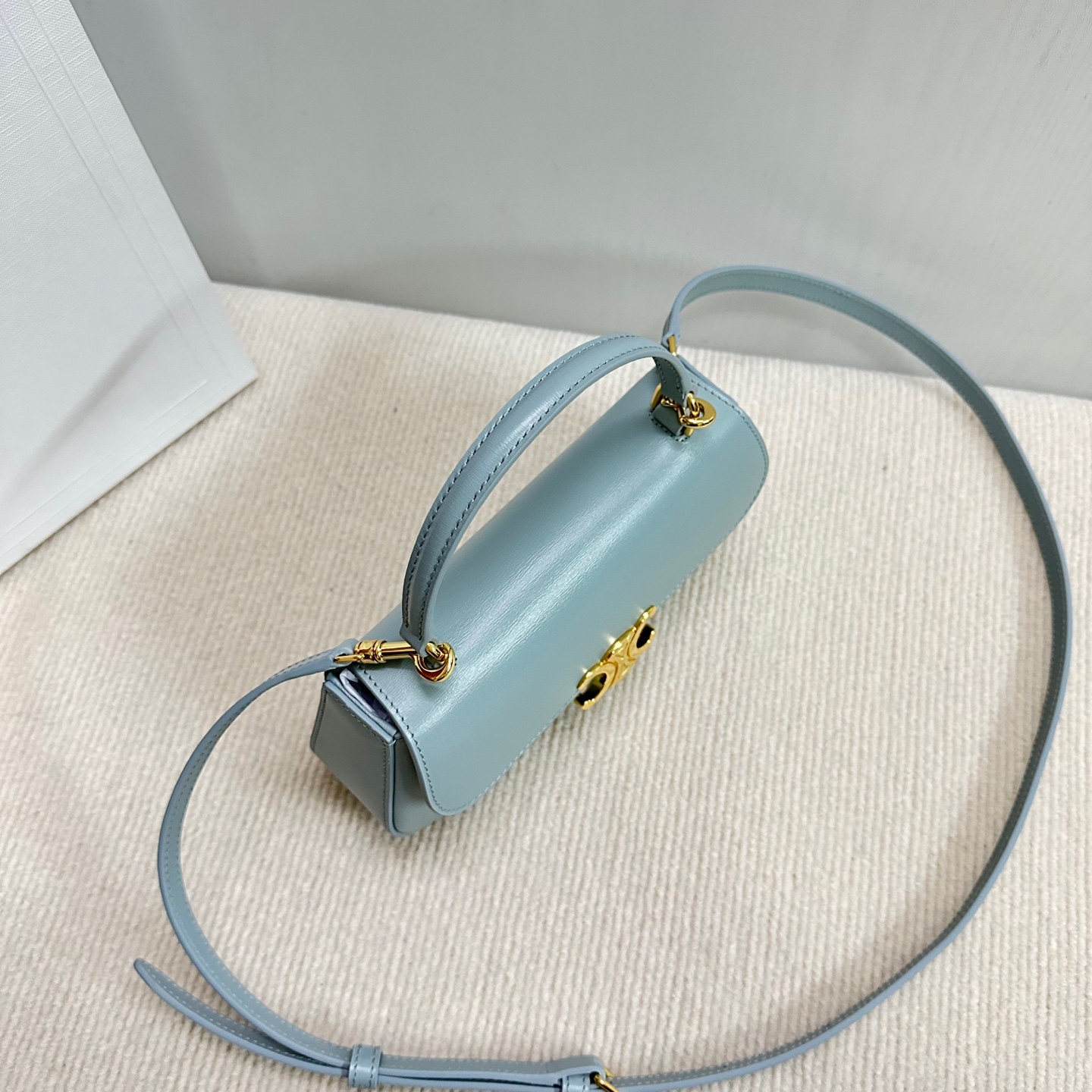 Celine TEEN CELINE LOLA IN shiny calfskin 20x11.5x5cm