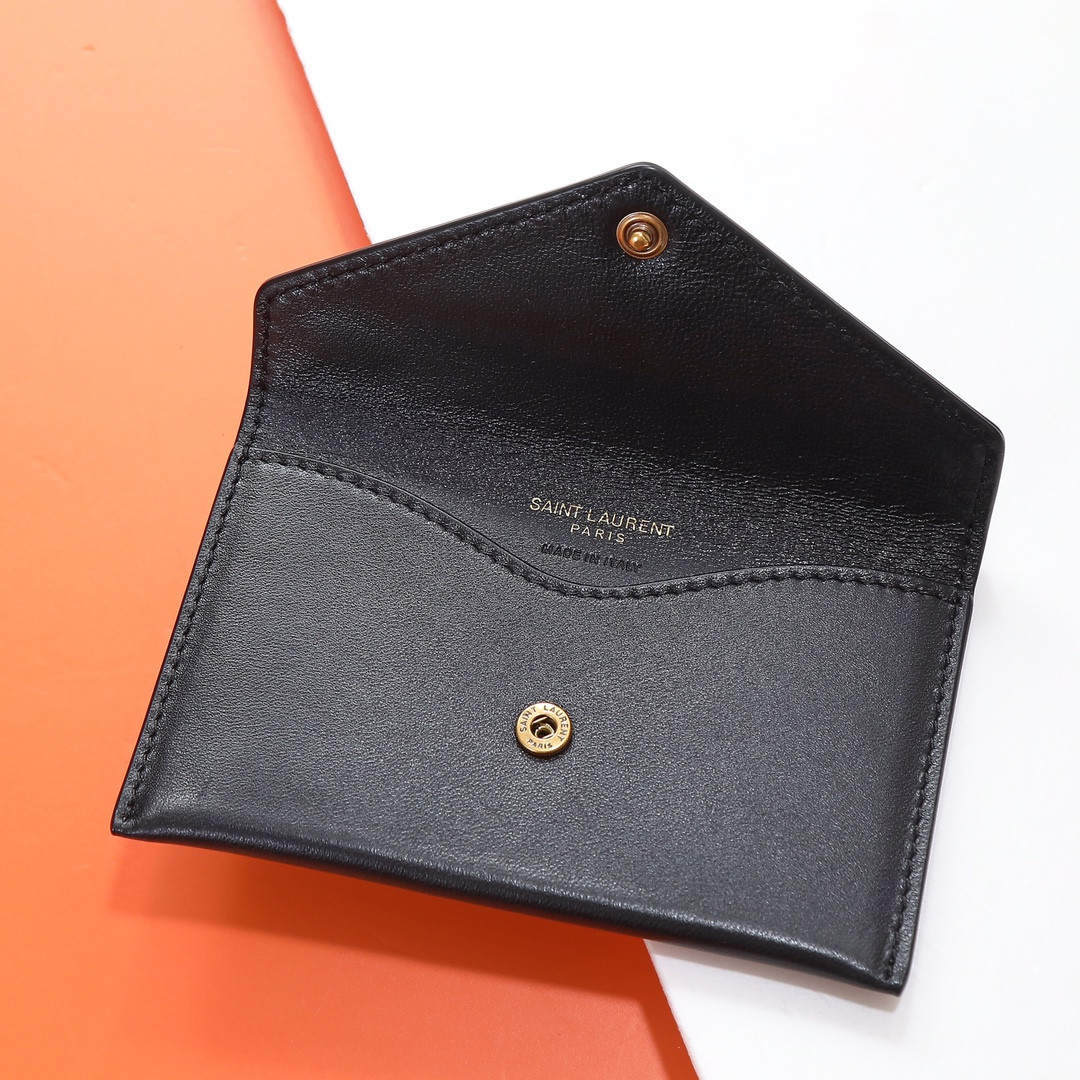 YSL LOULOU small in MATELASSÉ lambskin 24x14x6cm