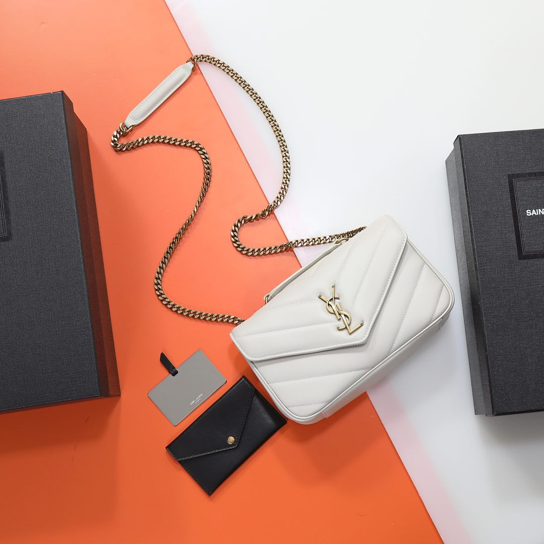 YSL LOULOU small in MATELASSÉ lambskin 24x14x6cm