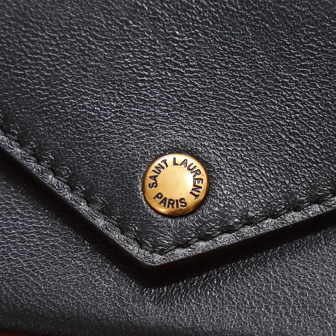 YSL LOULOU MINI in lambskin 20X12X5cm