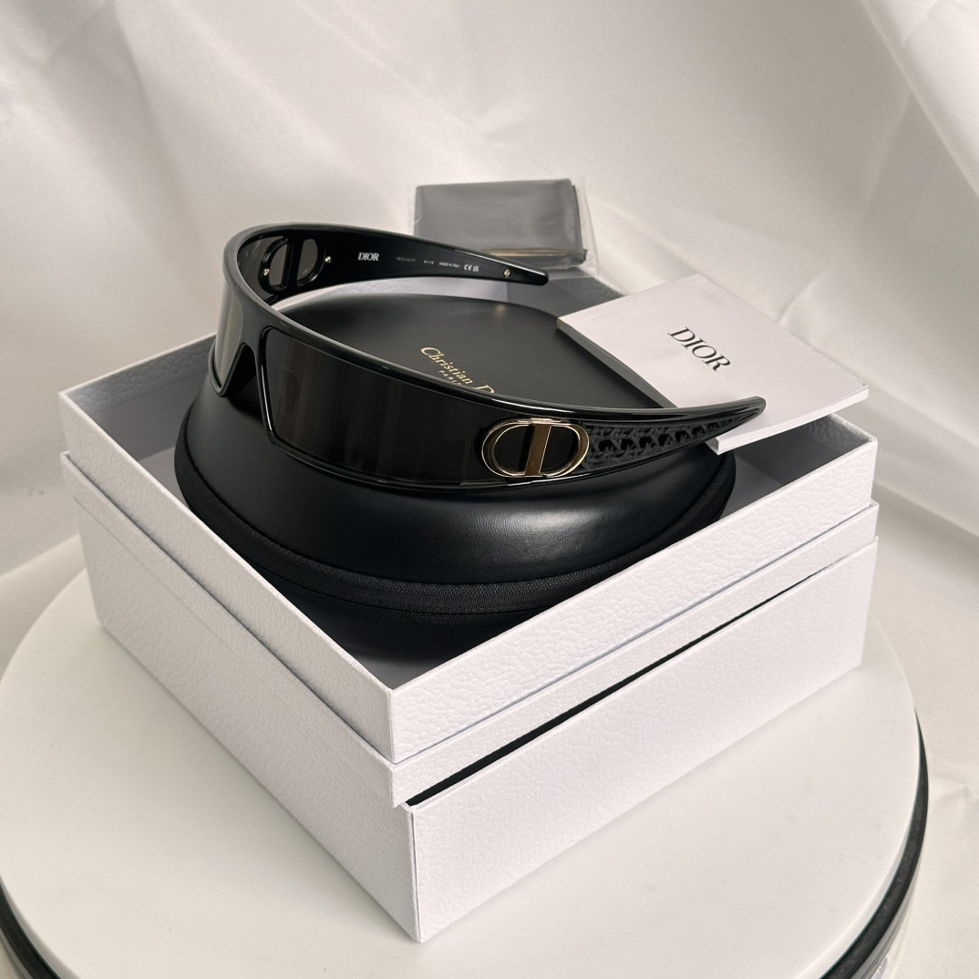 Dior Glasses winter25