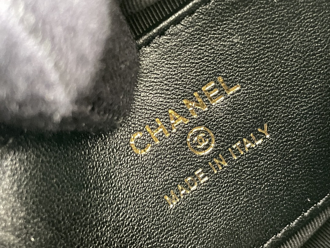 Chanel 23C mini bag 16x16x5.5cm