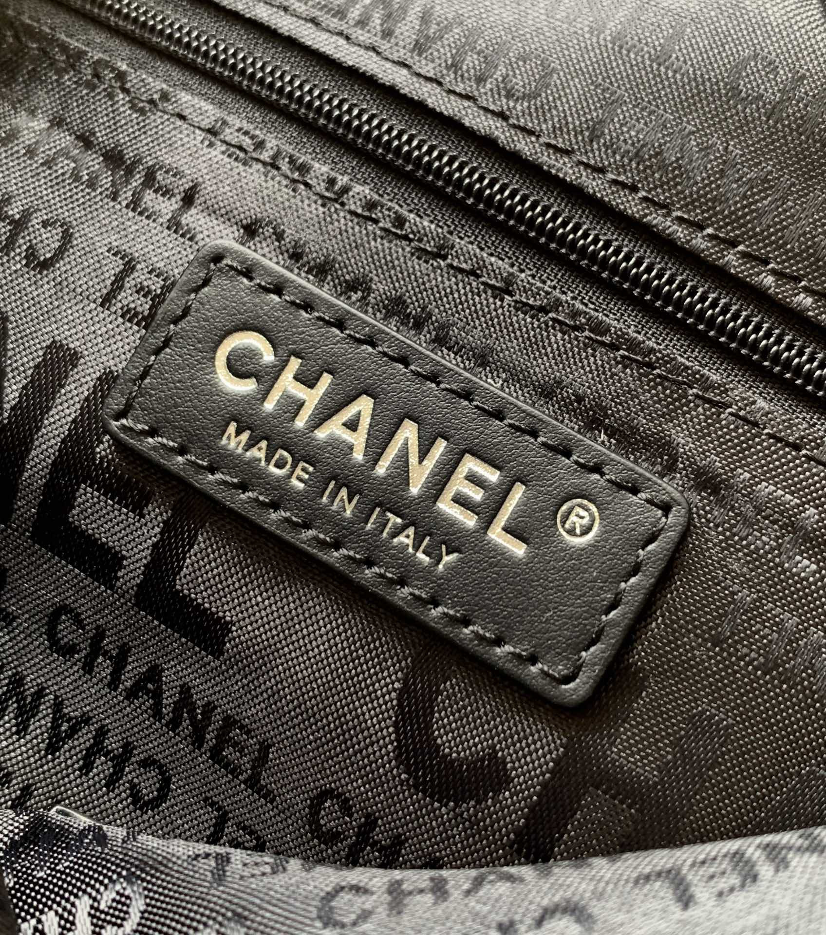 Chanel OHANEL hobo bag 30x20x12cm