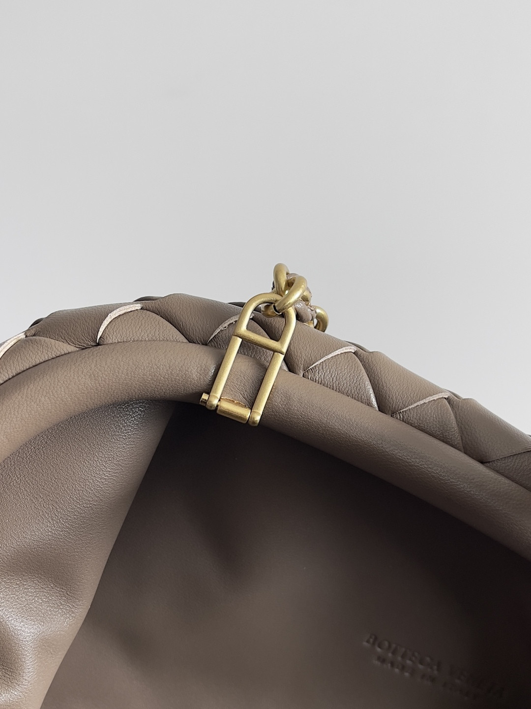 BOTTEGA VENETA LAUREN CLUTCH Andiamo Parachute 31x16.5x11cm