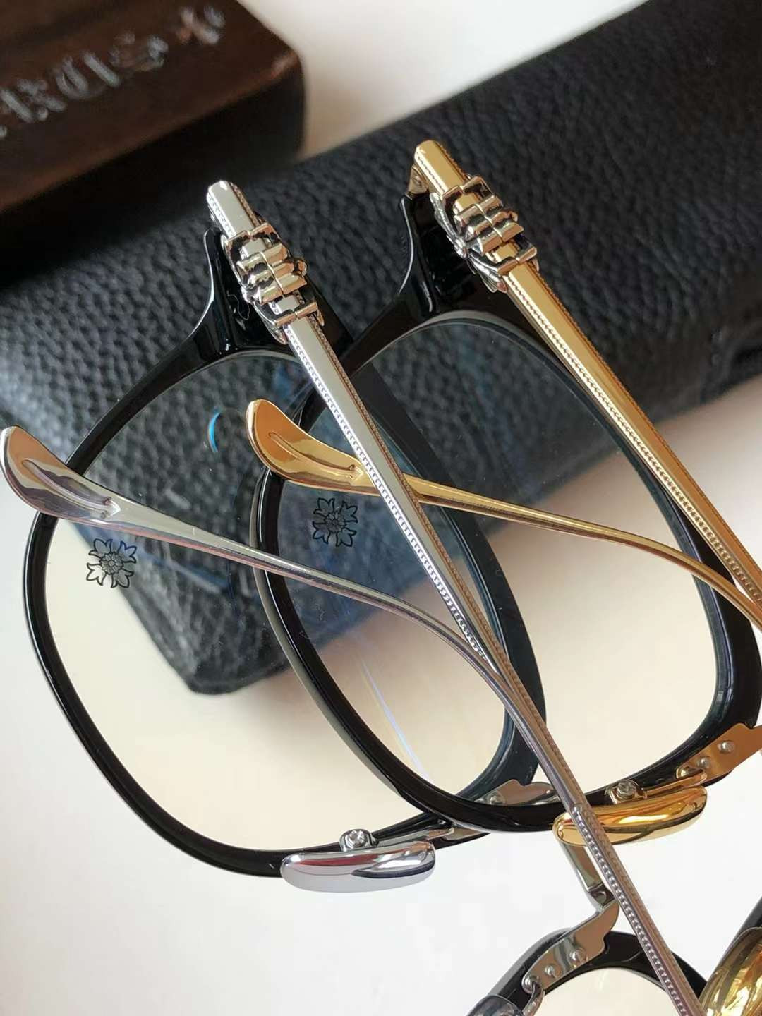 Ch*0me He**ts glasses aespa