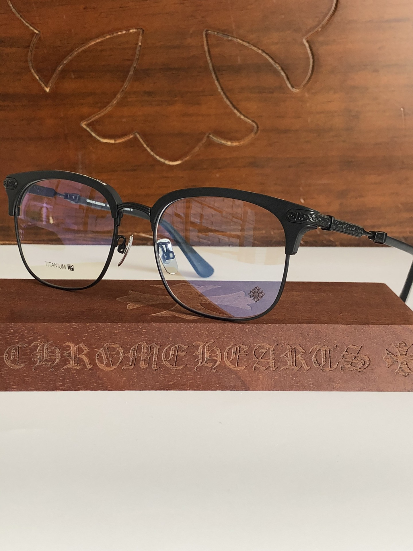 Ch*0me He**ts glasses vertical smile i 57-19-148