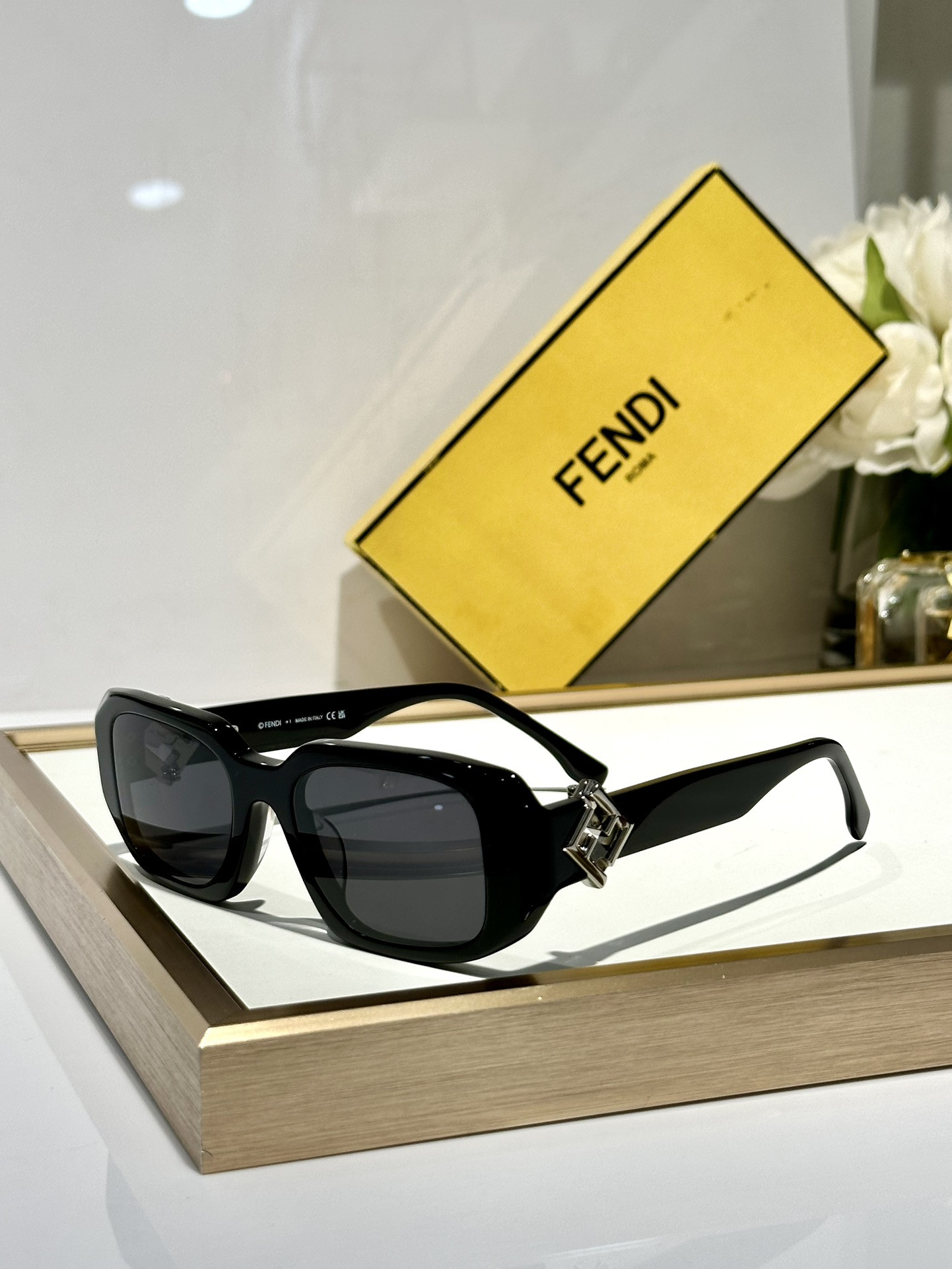 Fendi Glasses FE40151U 50-21-135
