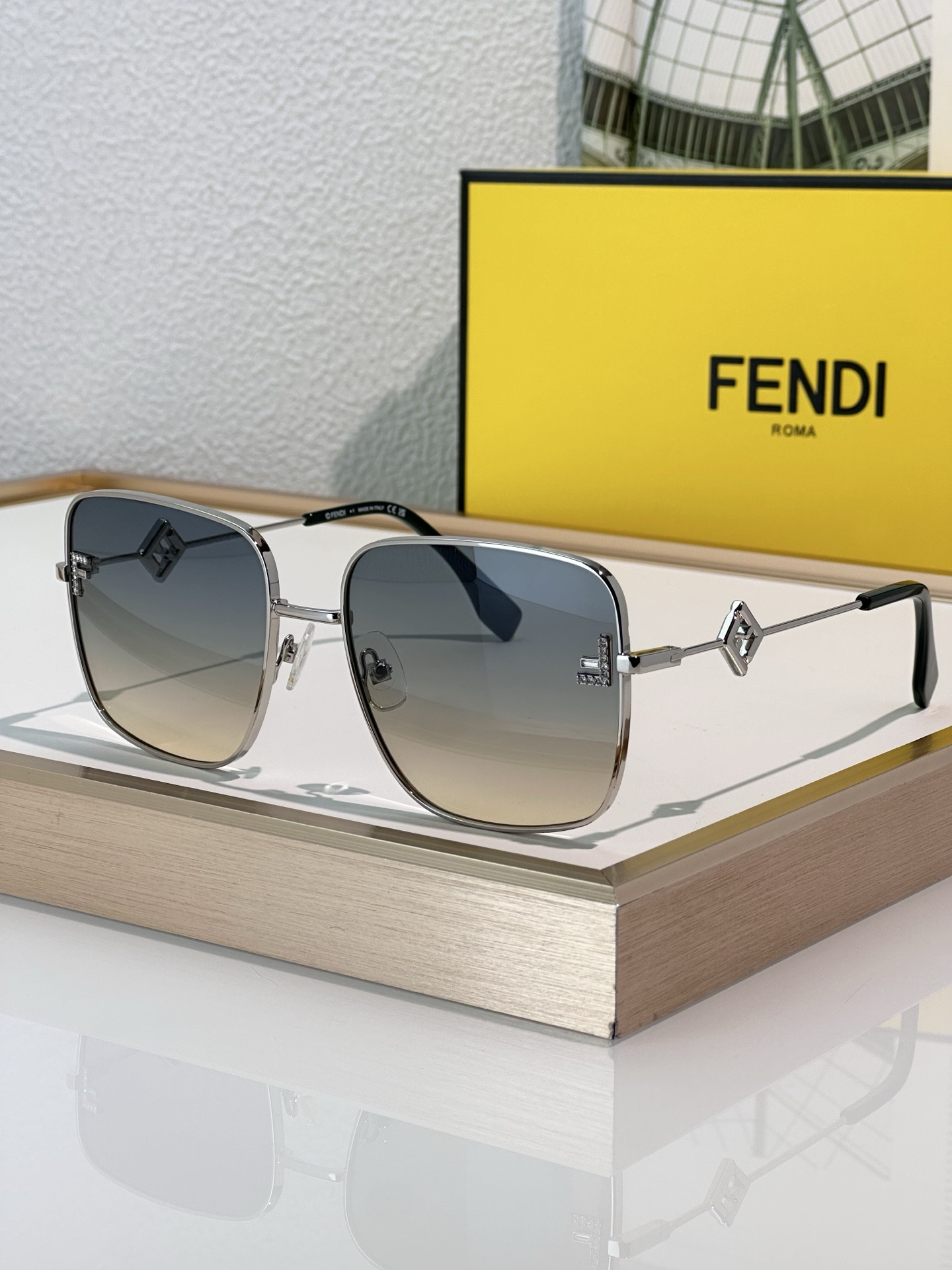 Fendi Glasses FE40149U 58-19-140