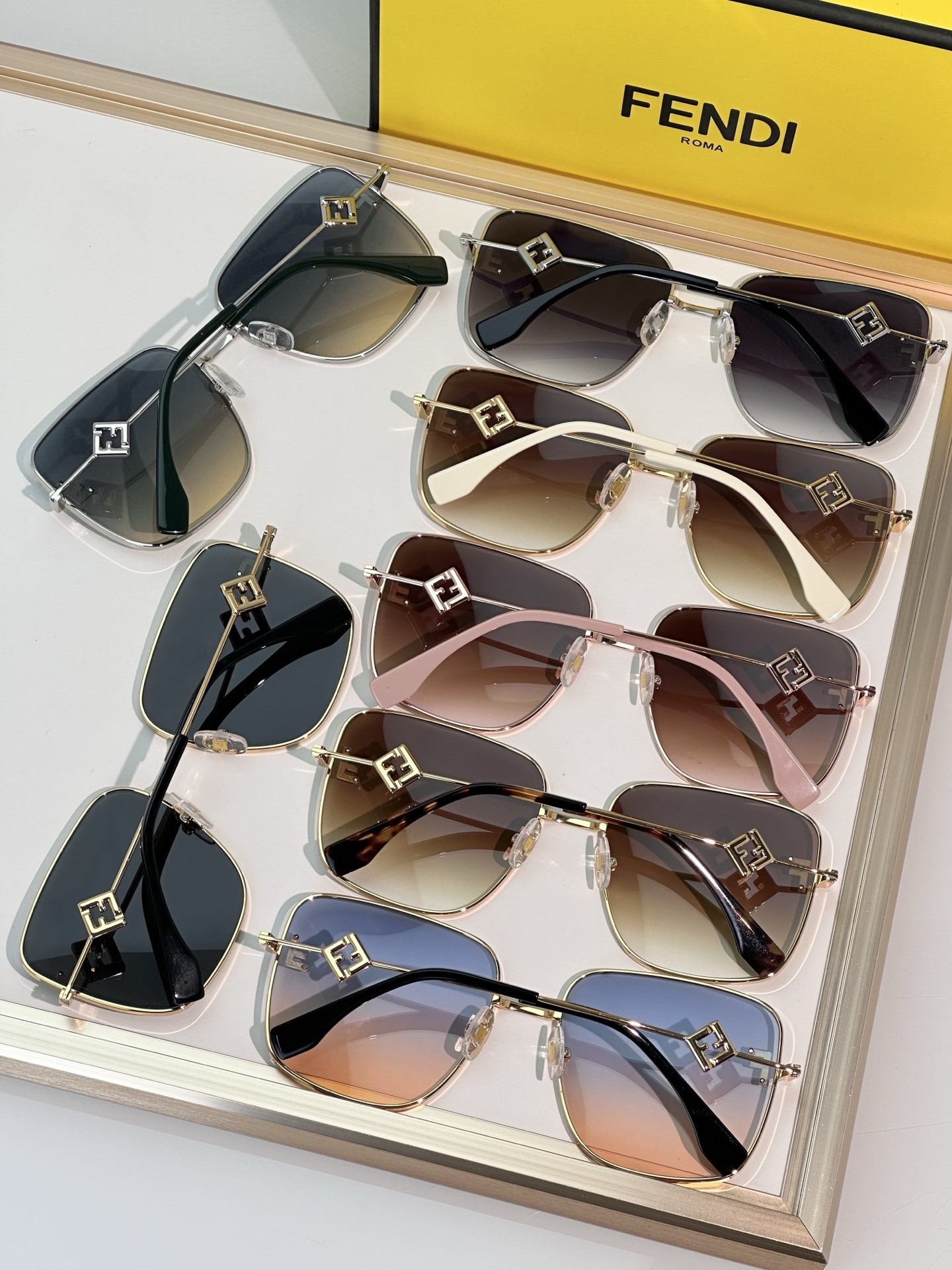 Fendi Glasses FE40149U 58-19-140