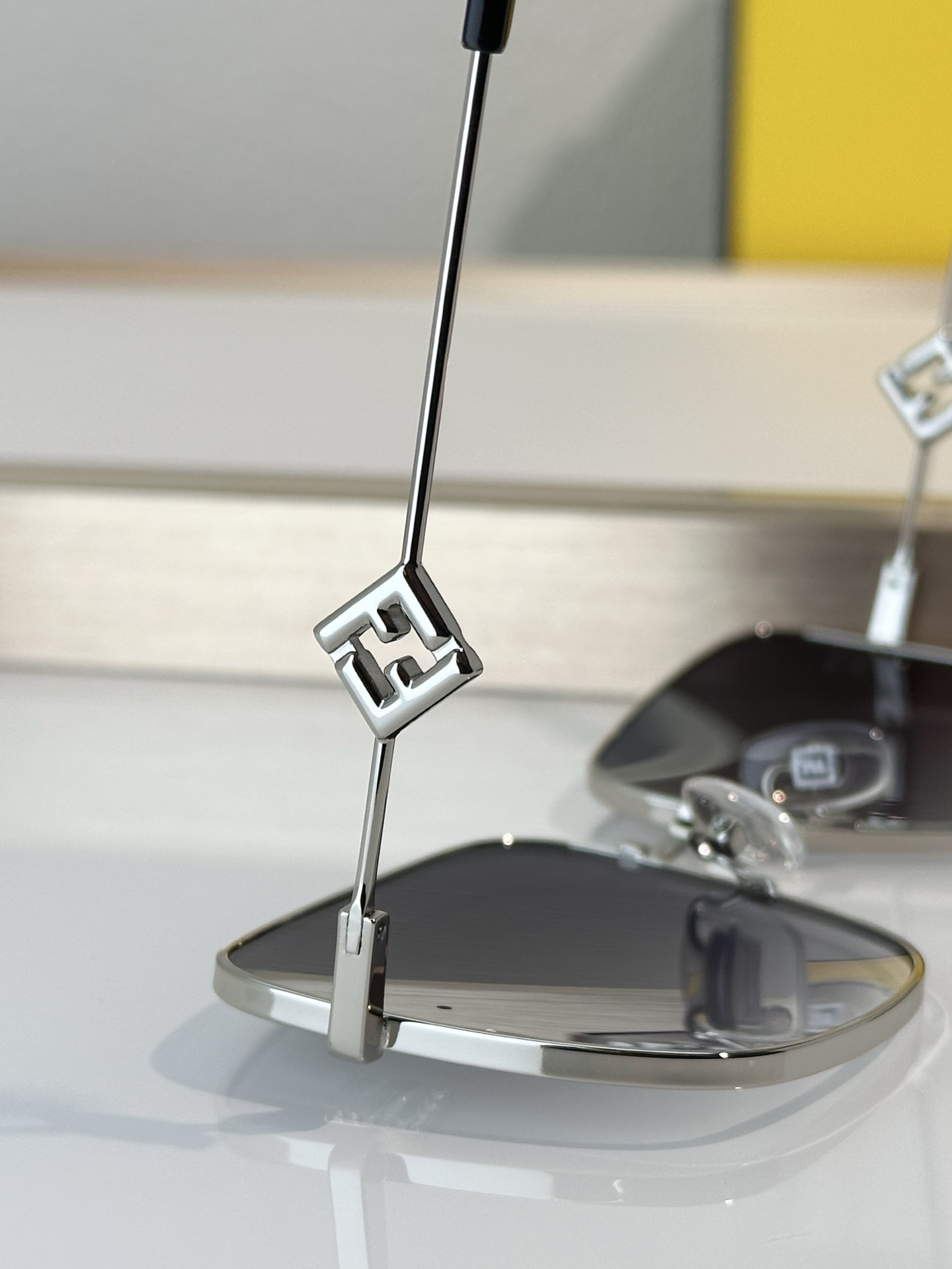 Fendi Glasses FE40149U 58-19-140