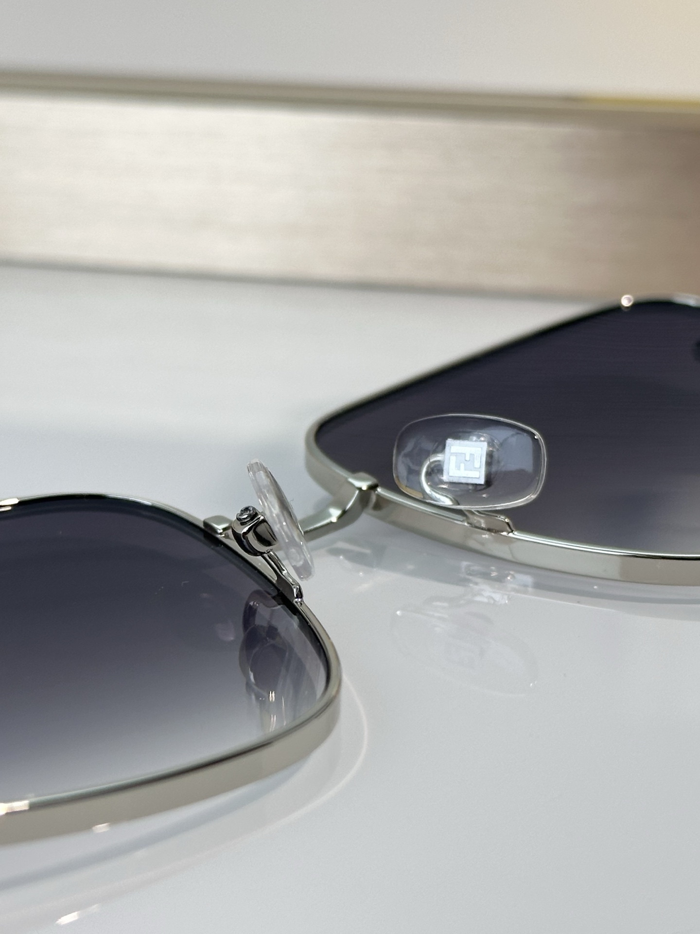 Fendi Glasses FE40149U 58-19-140