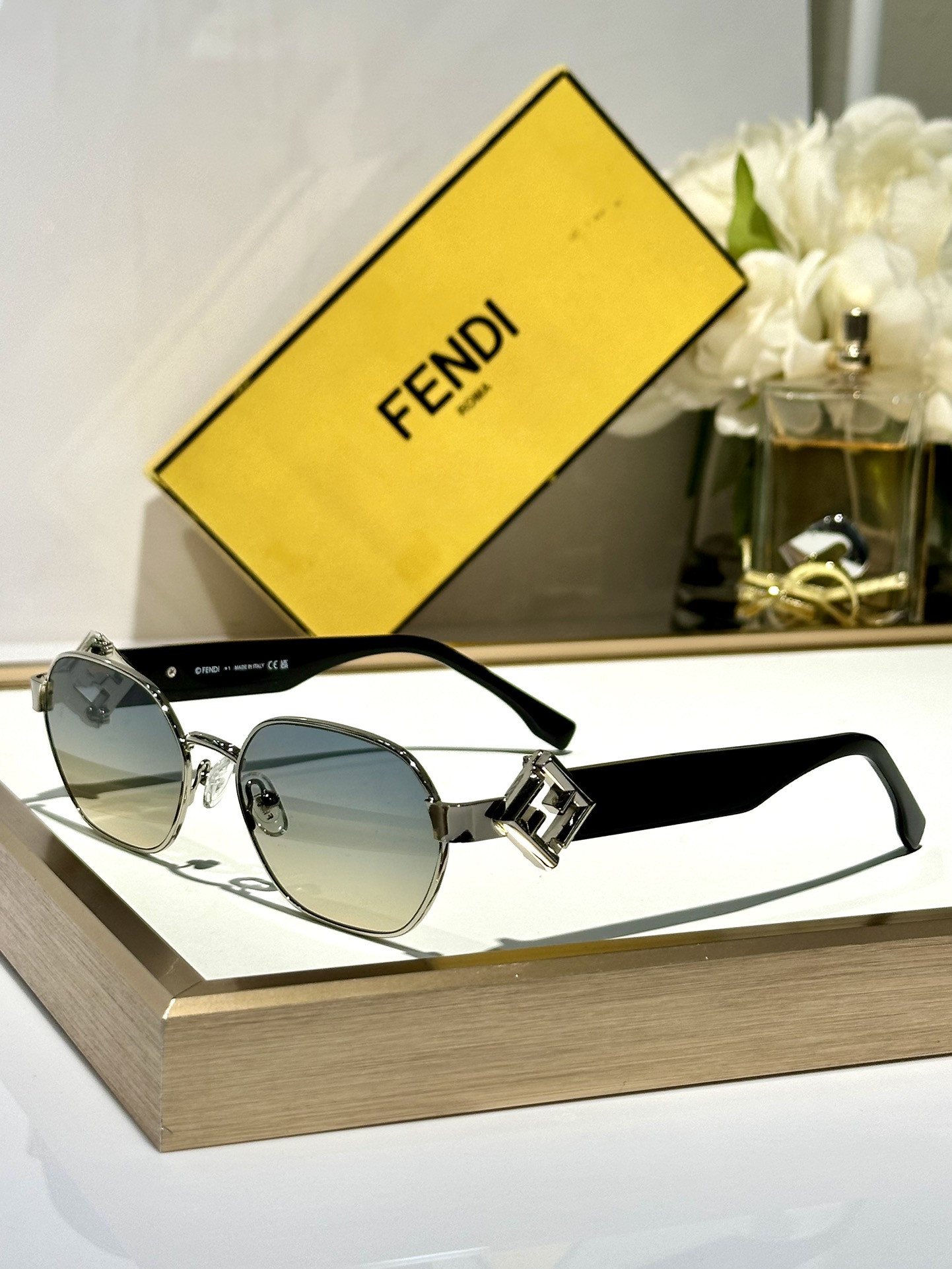 Fendi Glasses FE40148l 56-19-140