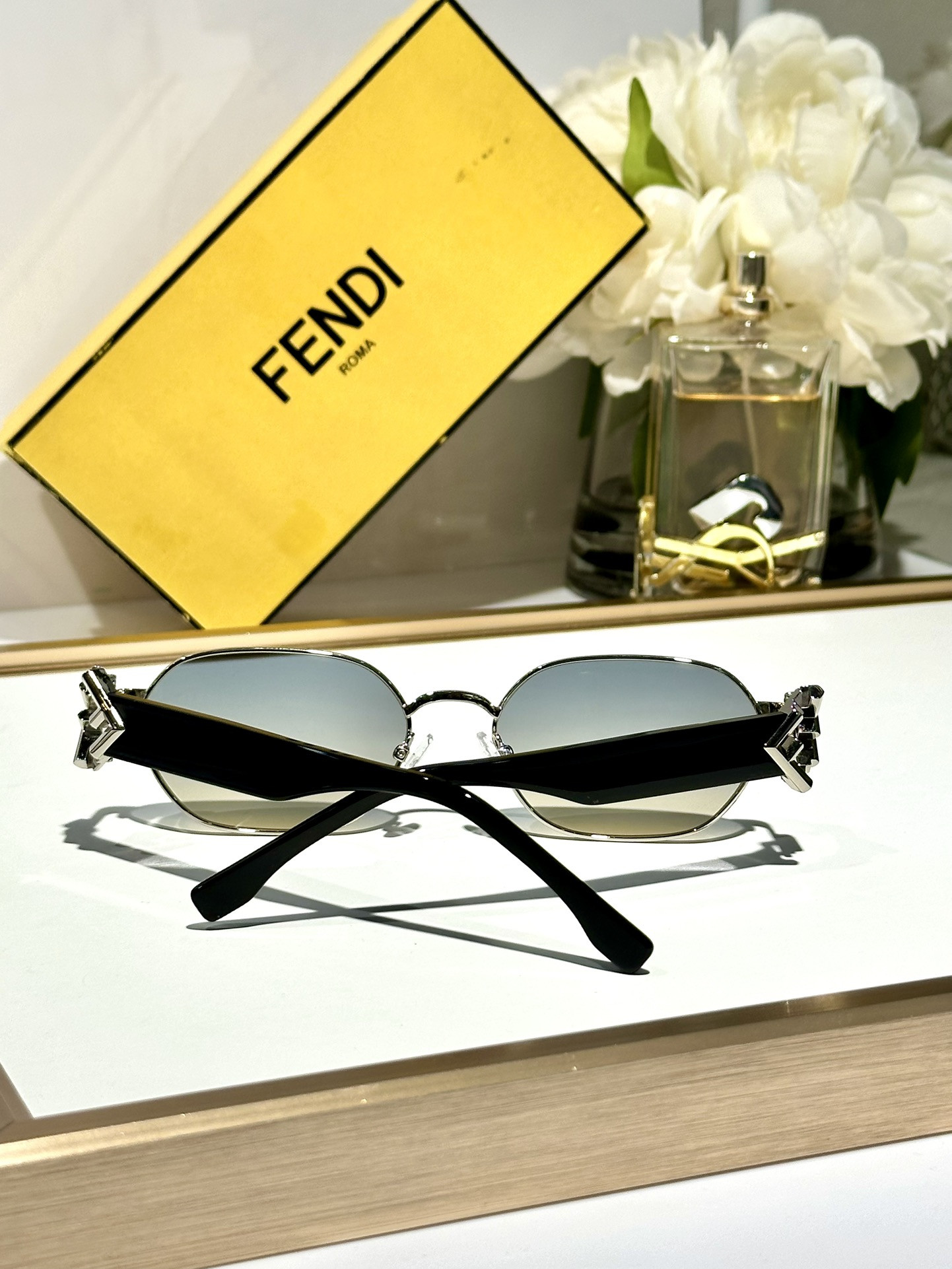 Fendi Glasses FE40148l 56-19-140