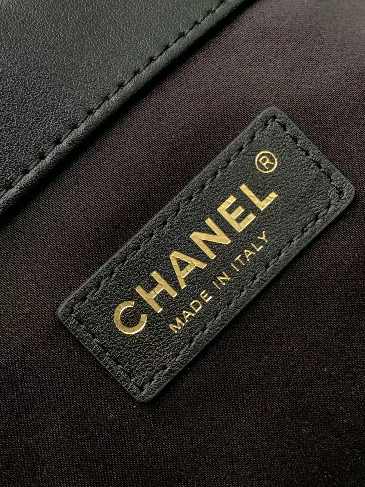 Chanel Maxi Shopping Bag AS5463 36 x 59 x 13cm