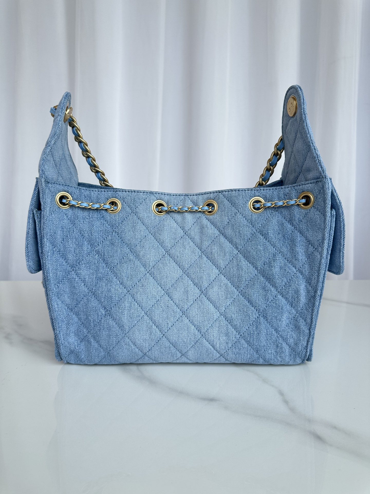 CHANEL 25 small Bucket Hobo handbag AS5293 30x26x14cm