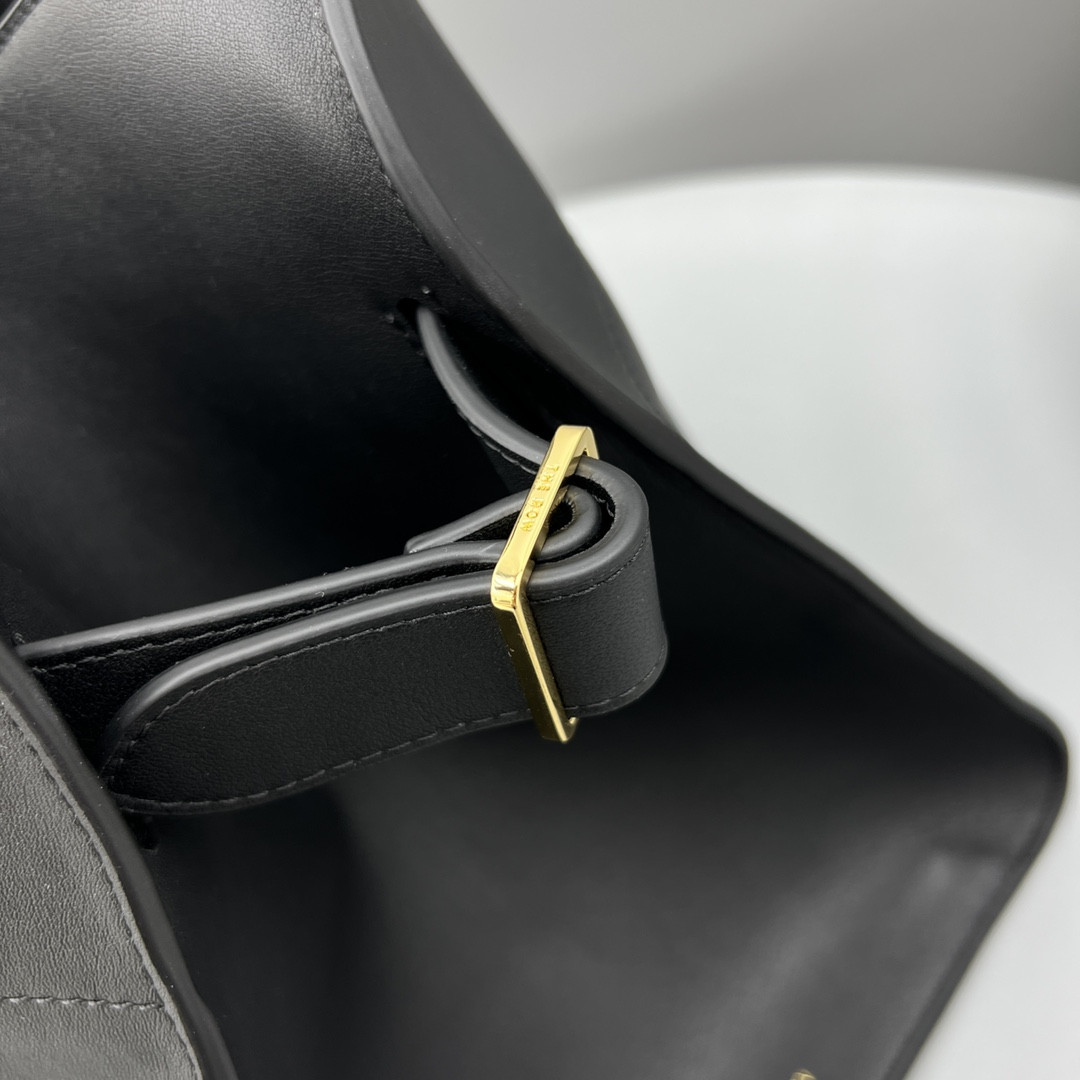 THE ROW MARGAUX 12 32x15x25cm