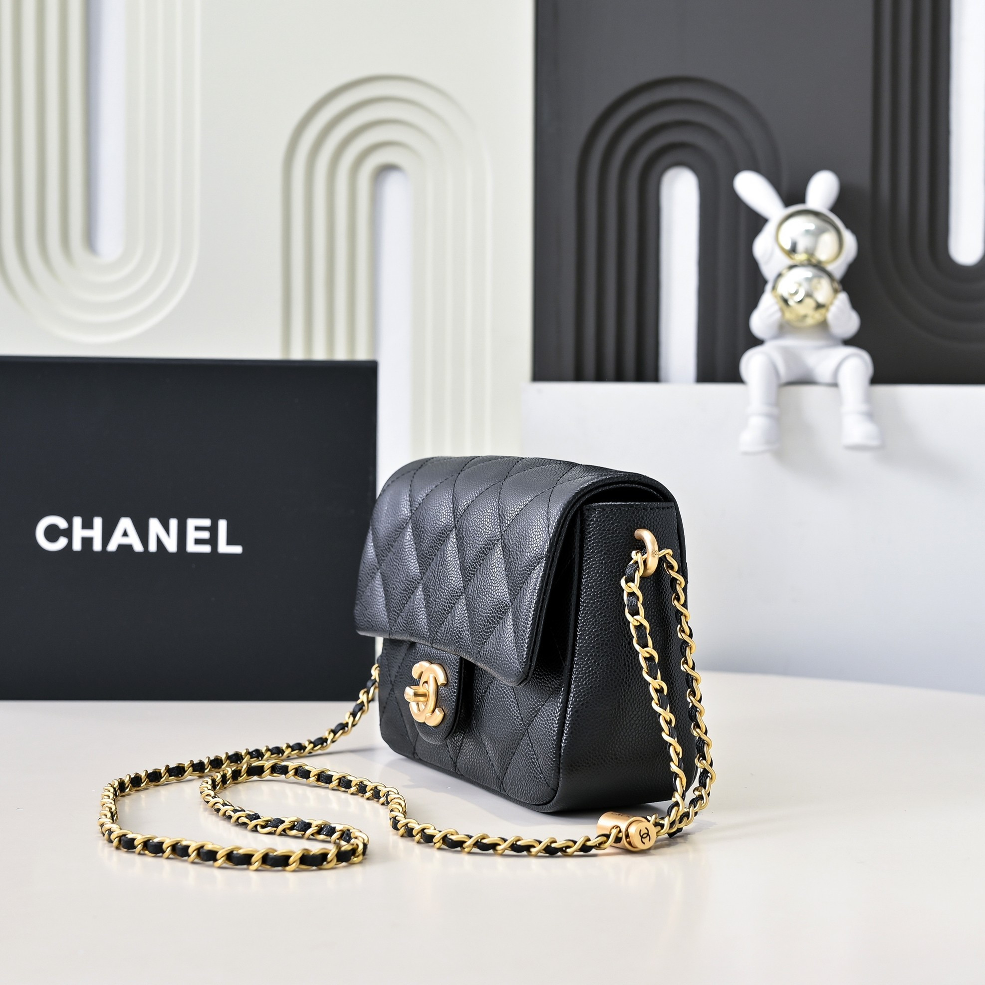 Chanel Flap CF22K 19.5x13.5x6cm AS2855