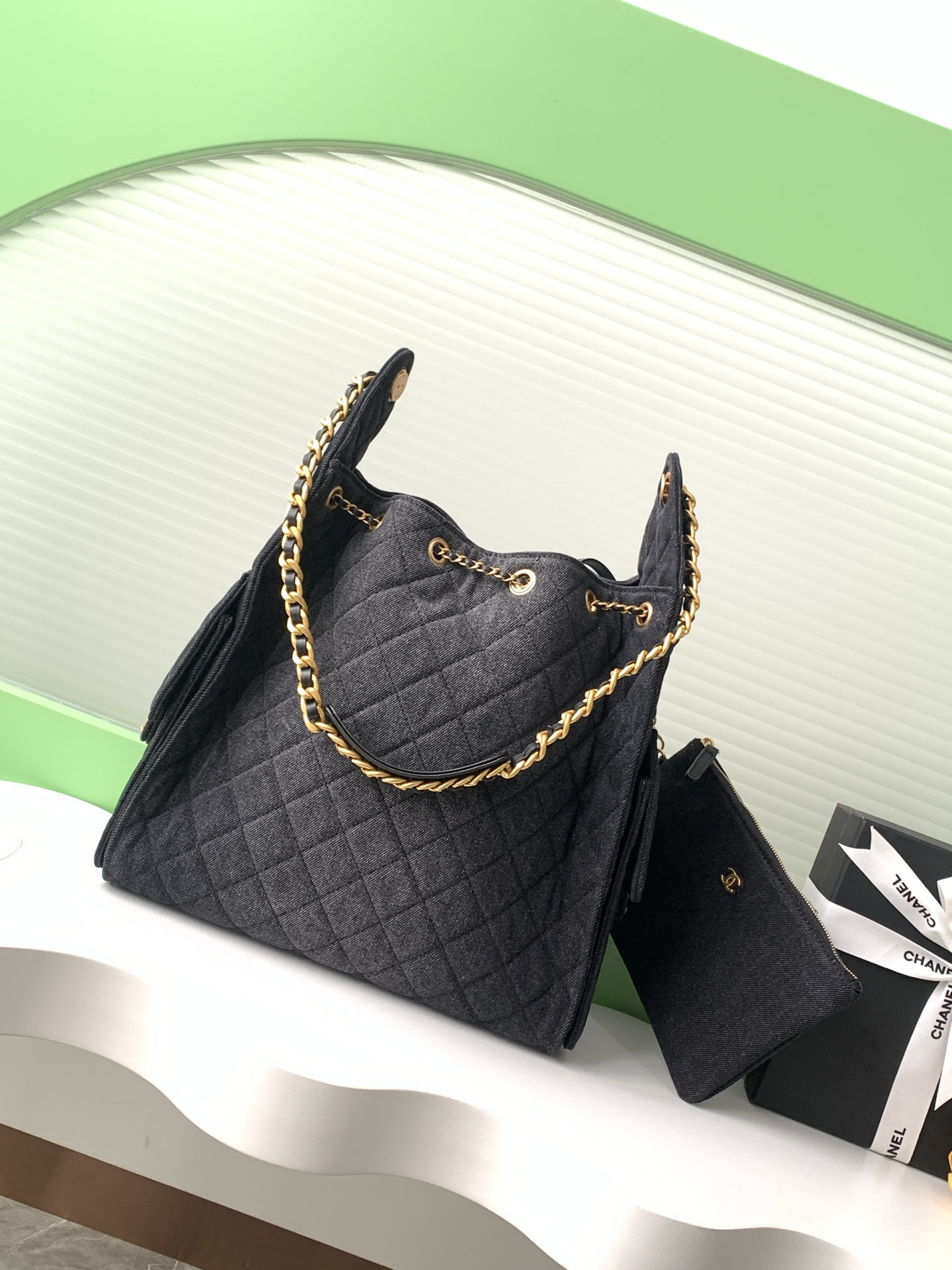 CHANEL 25C Bucket Hobo Bag AS5231 40x30x15cm