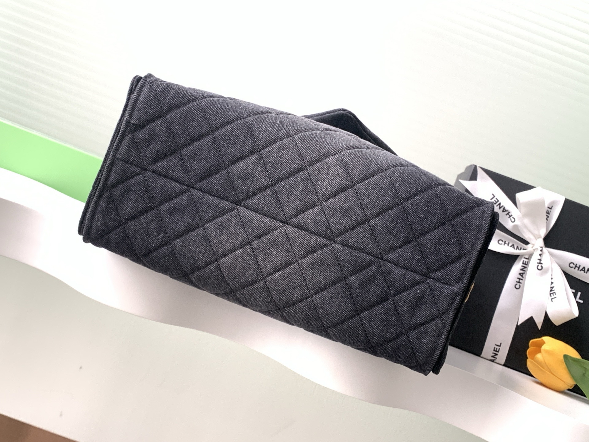 CHANEL 25C Bucket Hobo Bag AS5231 40x30x15cm