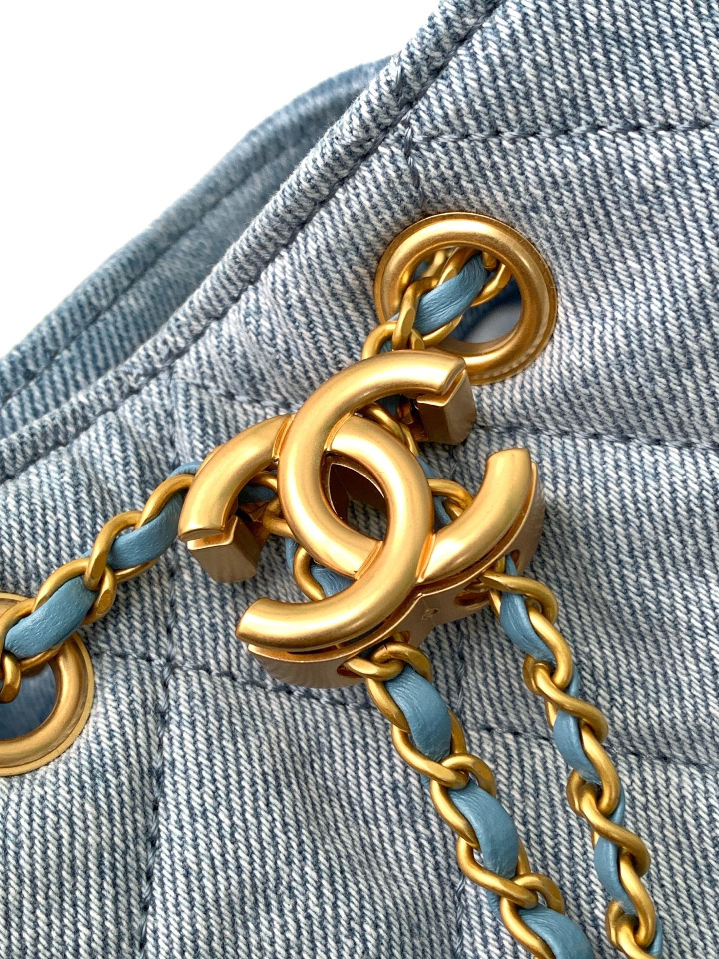 CHANEL 25C Bucket Hobo Bag AS5231 40x30x15cm