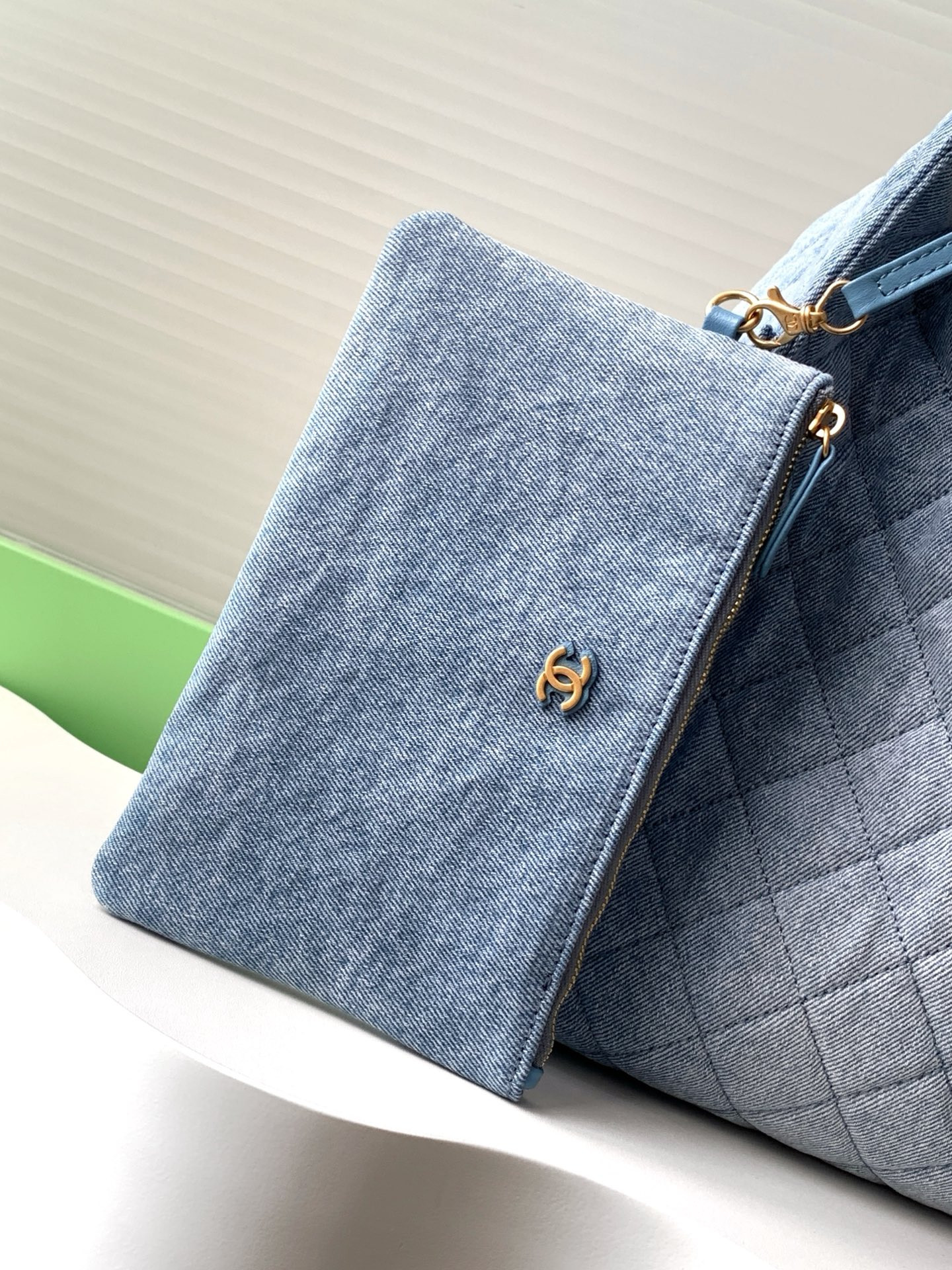 CHANEL 25C Bucket Hobo Bag AS5231 40x30x15cm