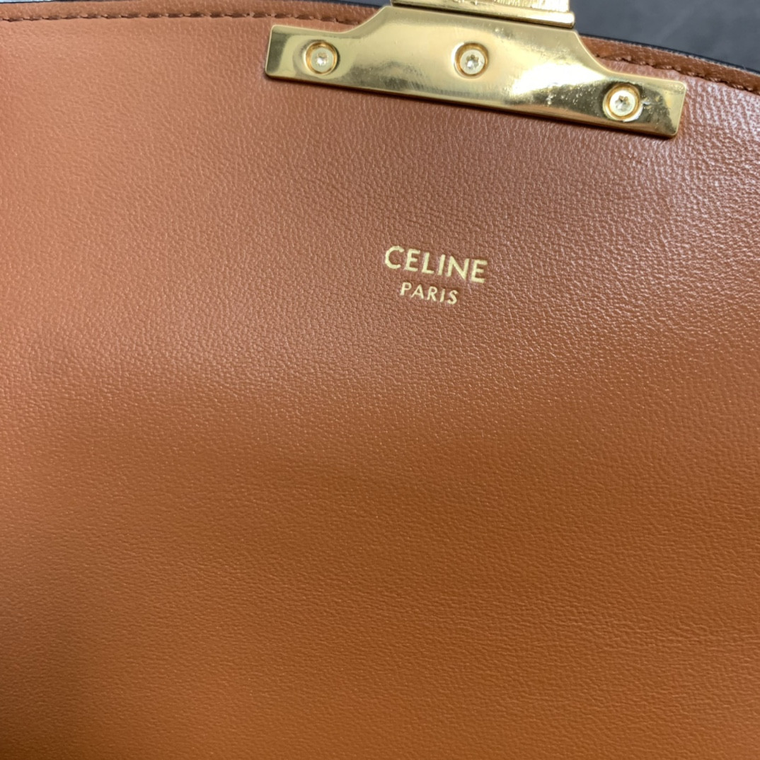 Celine Triomphe 22x16x6cm