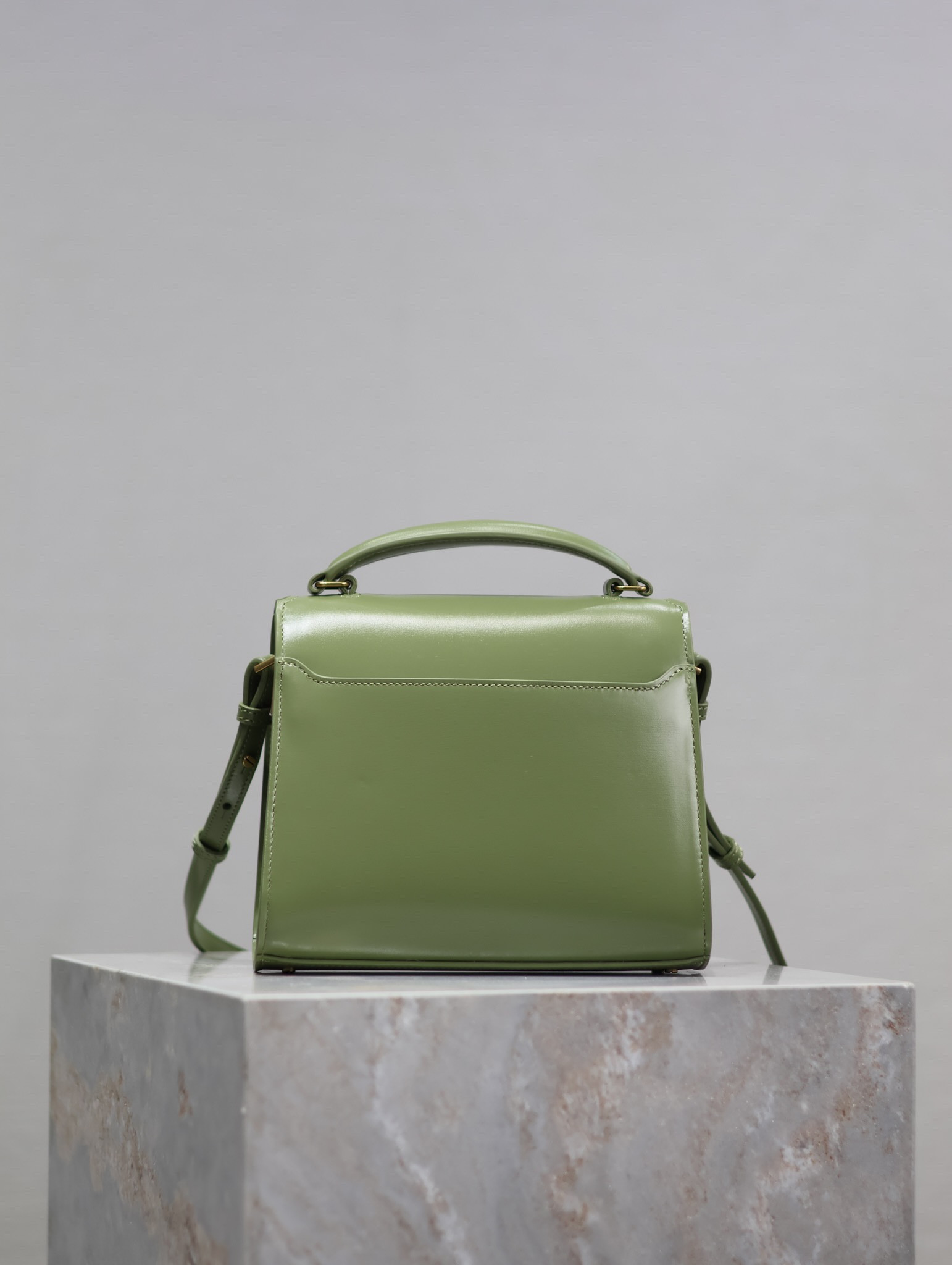 YSL cassandra mini top handle bag 20x16x7.5cm