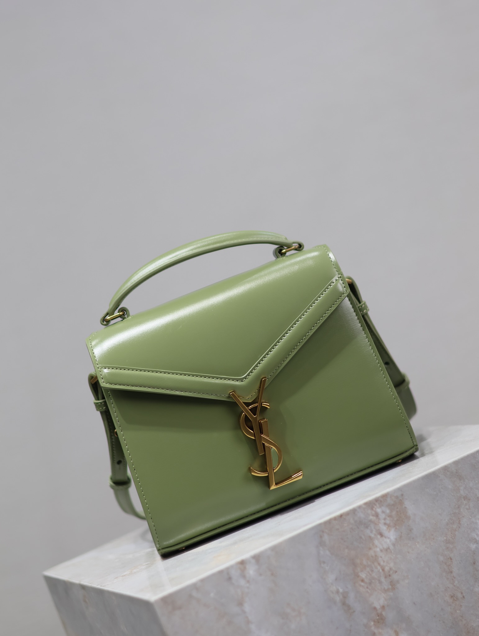 YSL cassandra mini top handle bag 20x16x7.5cm