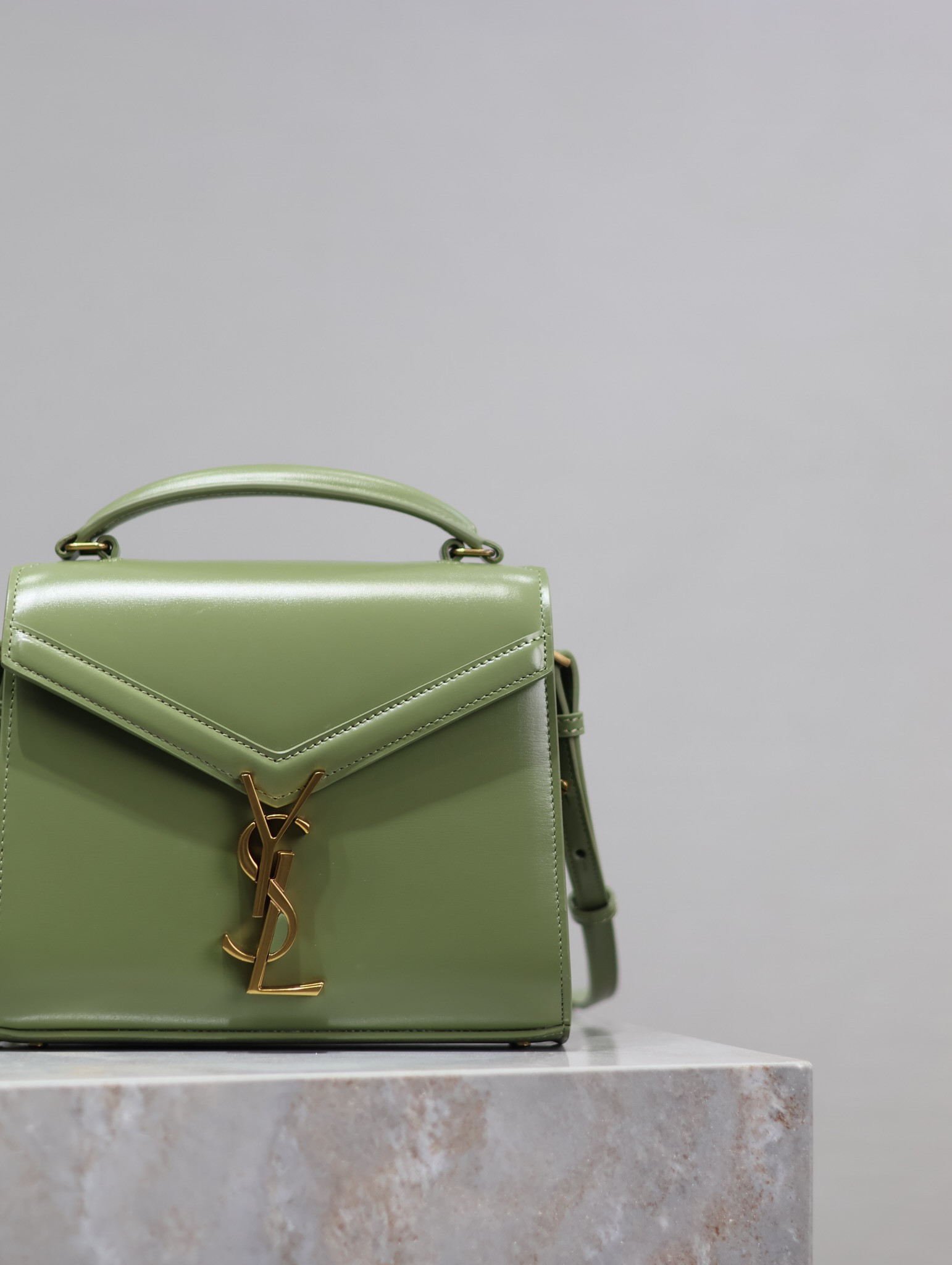 YSL cassandra mini top handle bag 20x16x7.5cm